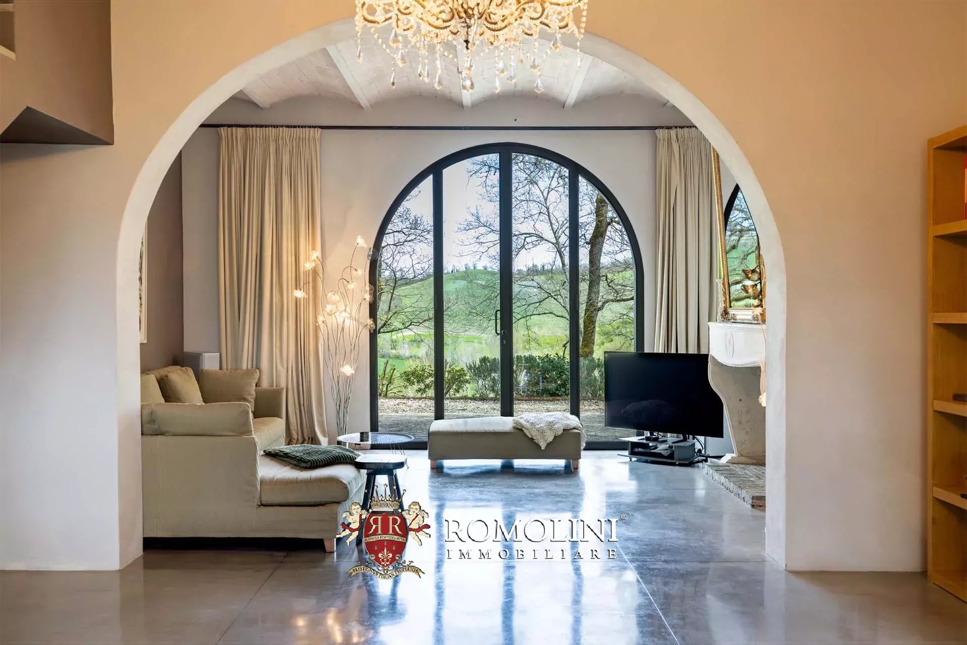 7 Bedroom Villa/Townhouse's Image 7
