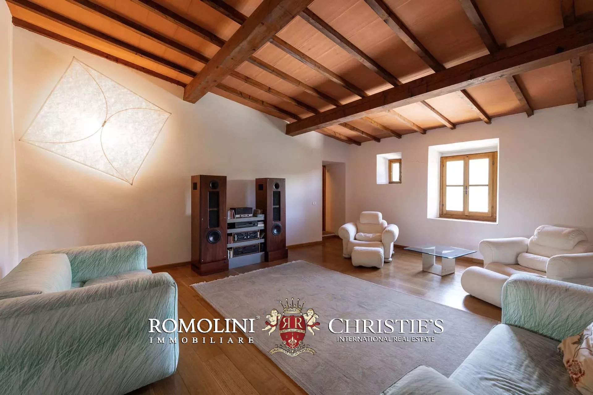 5 Bedroom Villa/Townhouse's Image 27