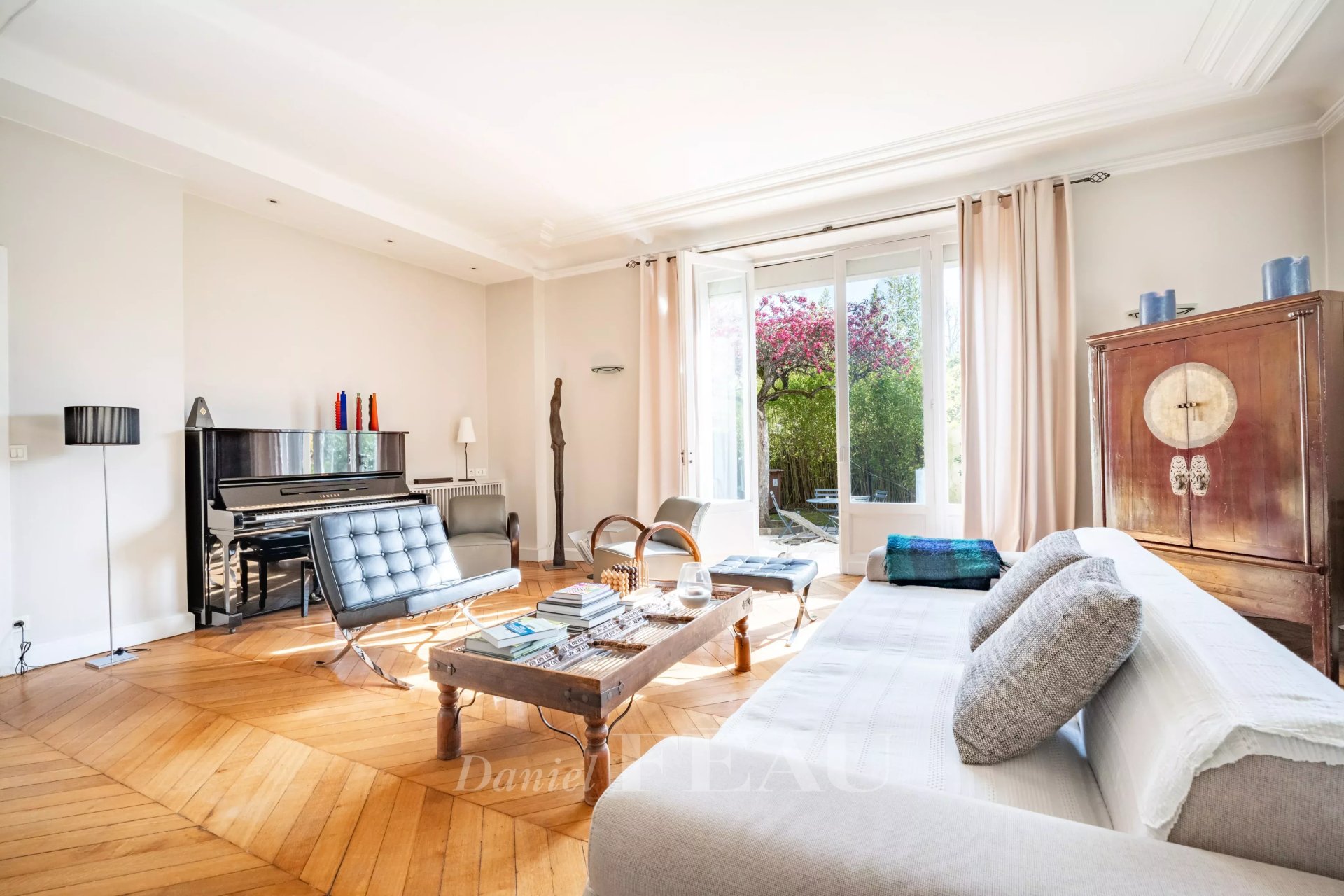 6 Bedroom Villa/Townhouse's Image 11
