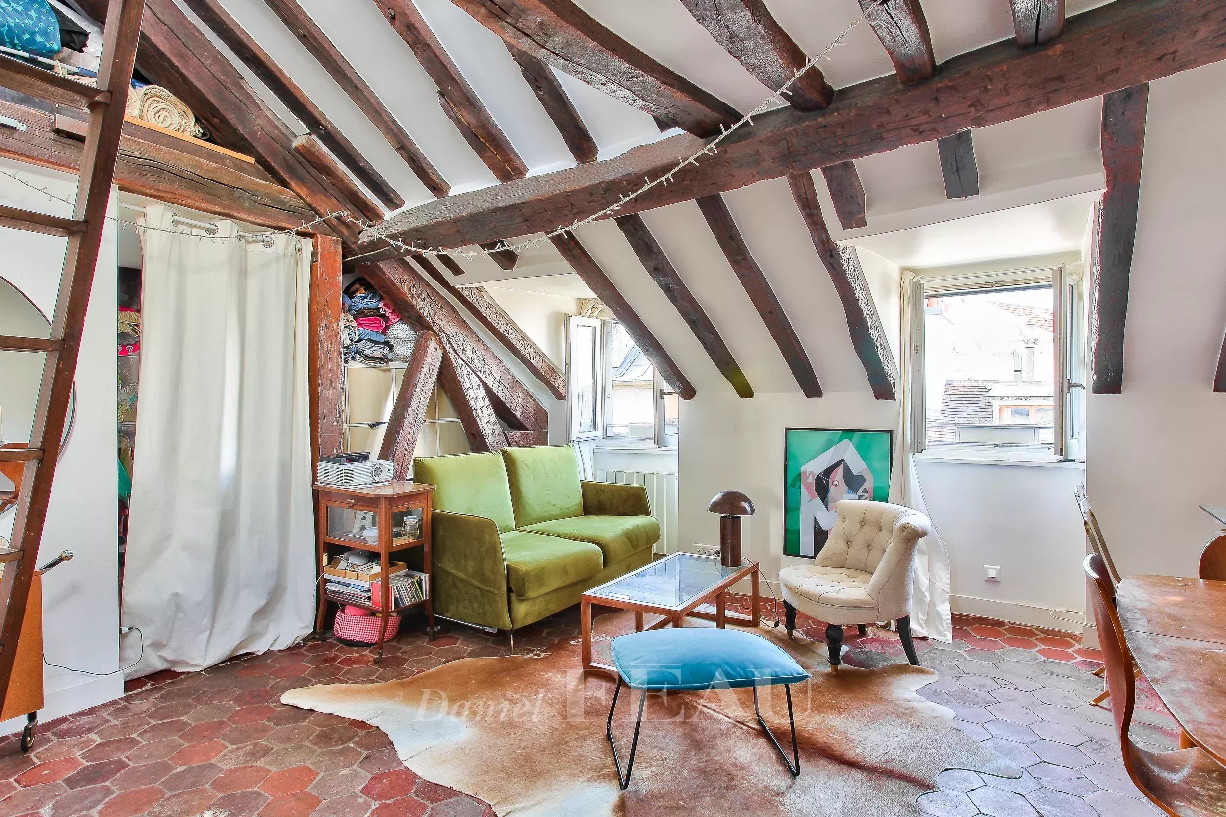 Sale Apartment Paris 3rd