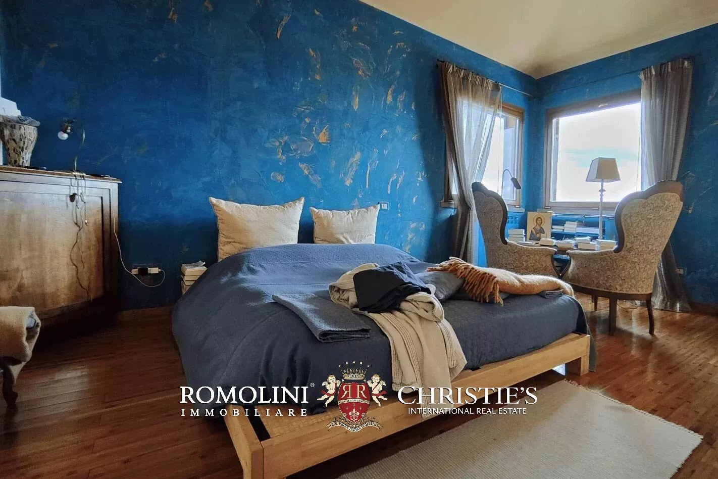 3 Bedroom Vineyard's Image 18