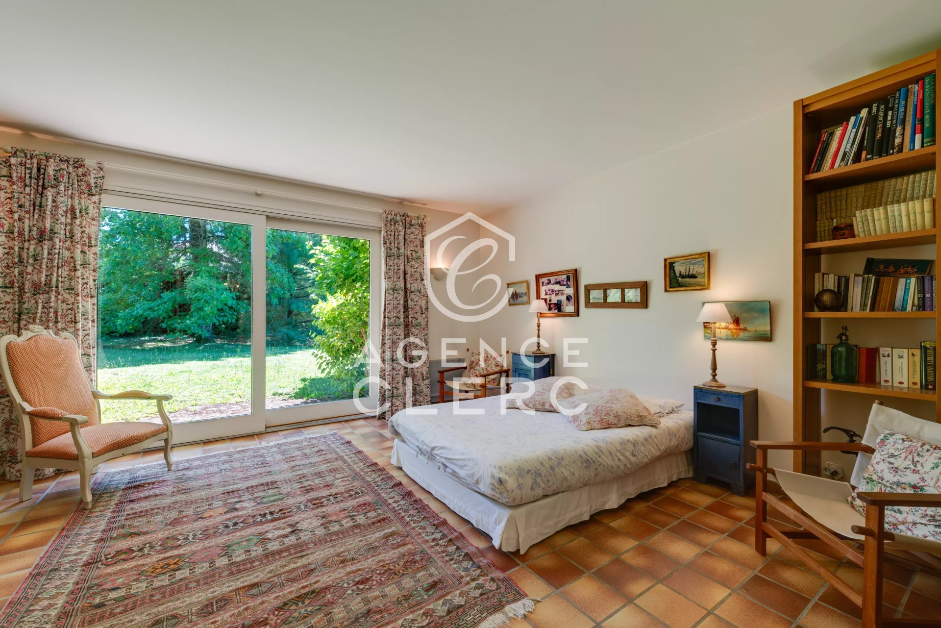 7 Bedroom Villa/Townhouse's Image 13