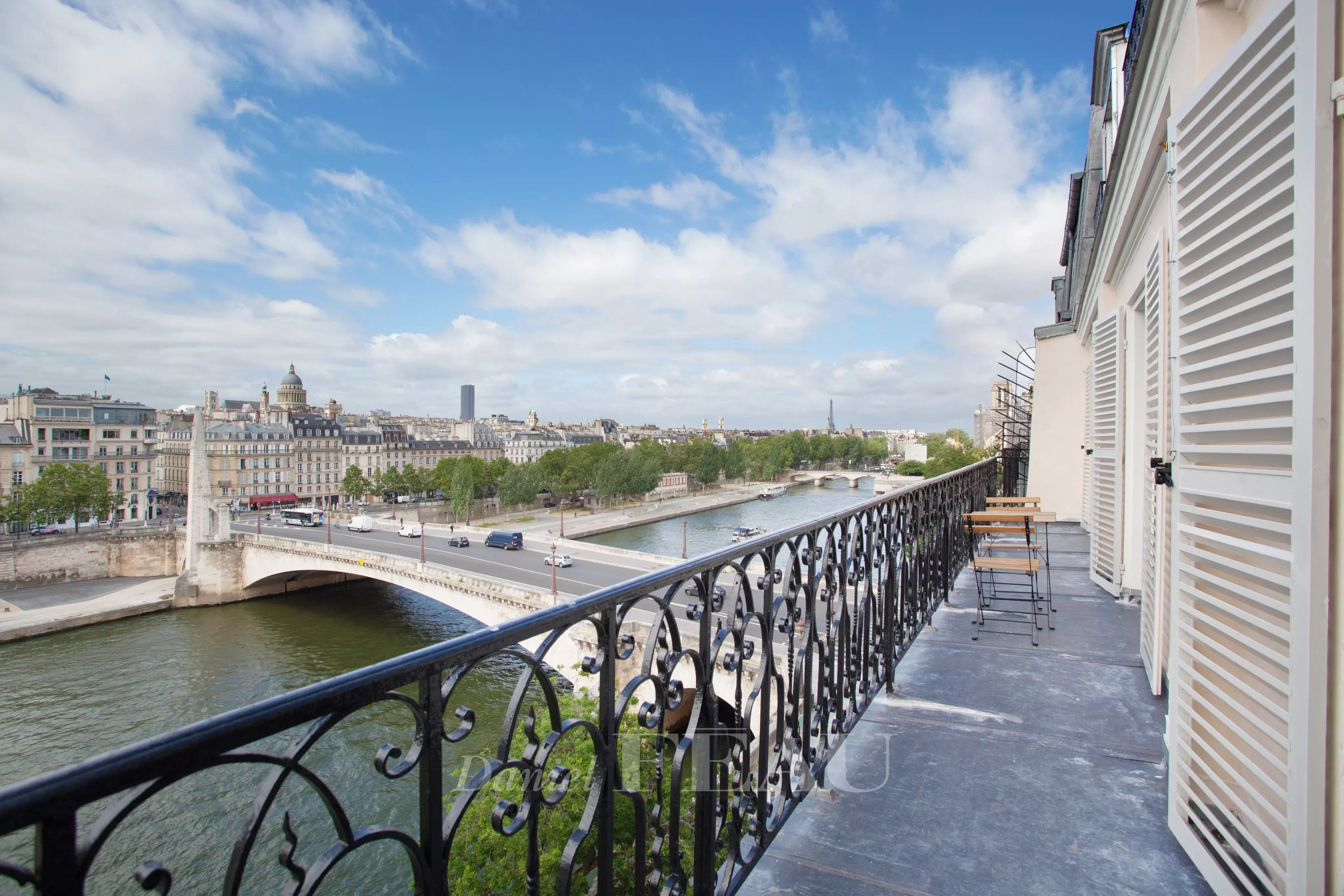 Rental Apartment Paris 4th