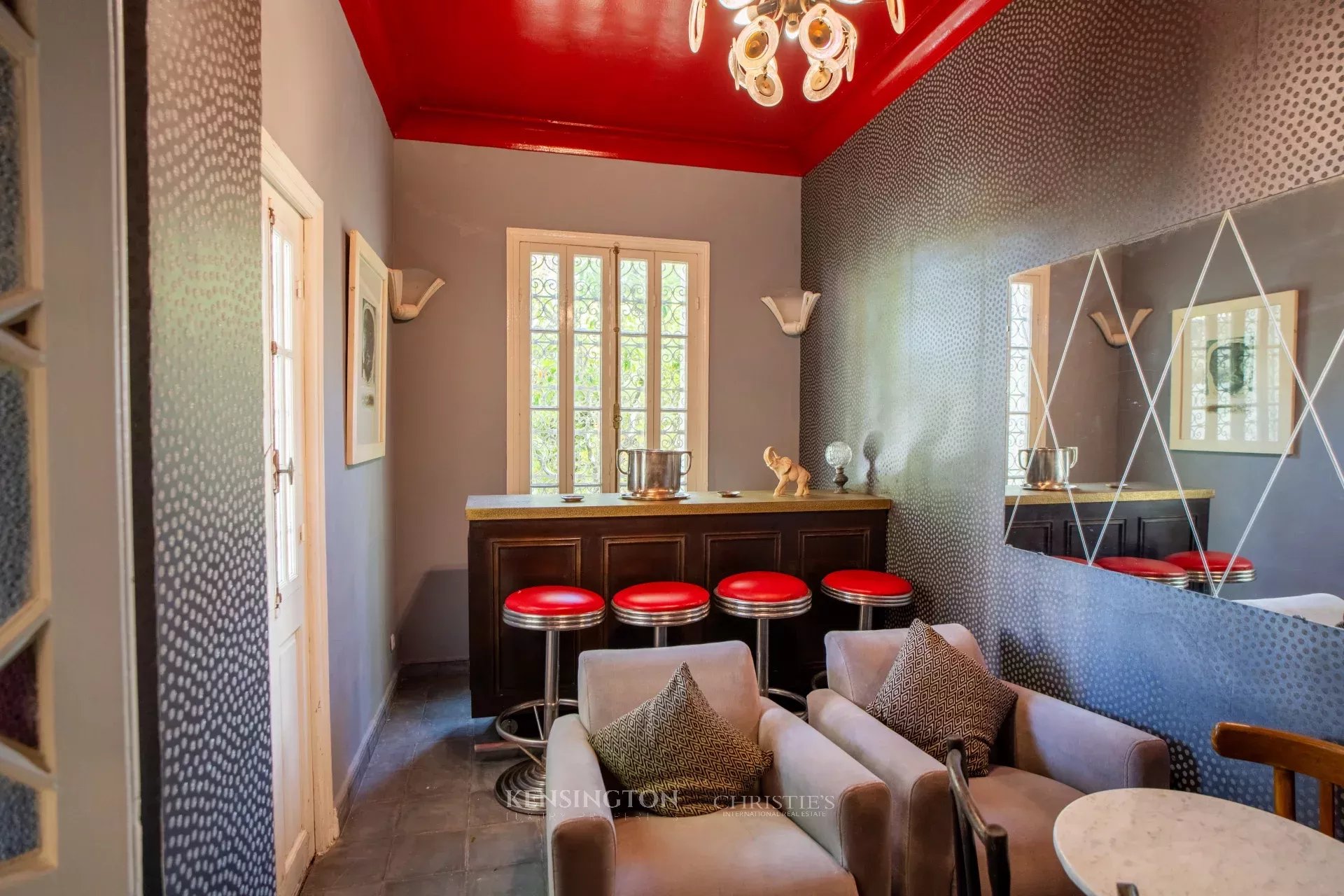 6 Bedroom Villa/Townhouse's Image 6