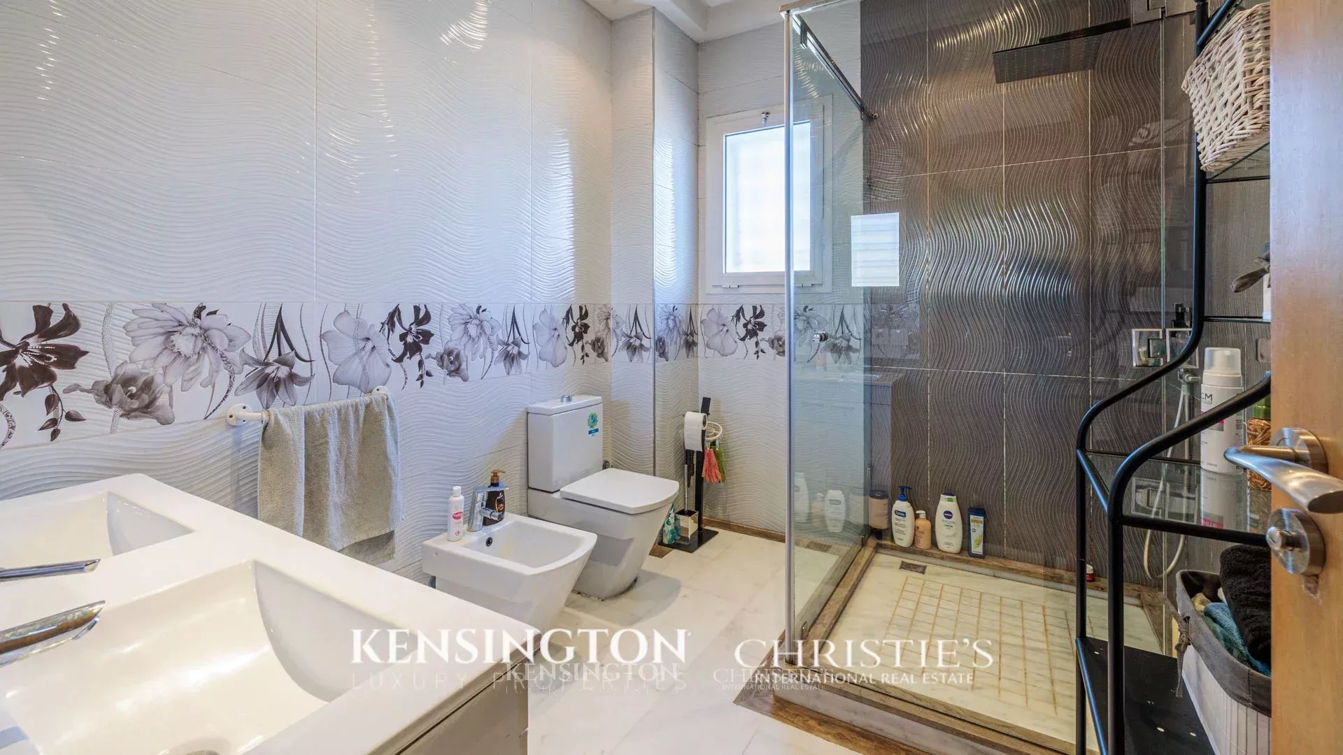 4 Bedroom Villa/Townhouse's Image 12