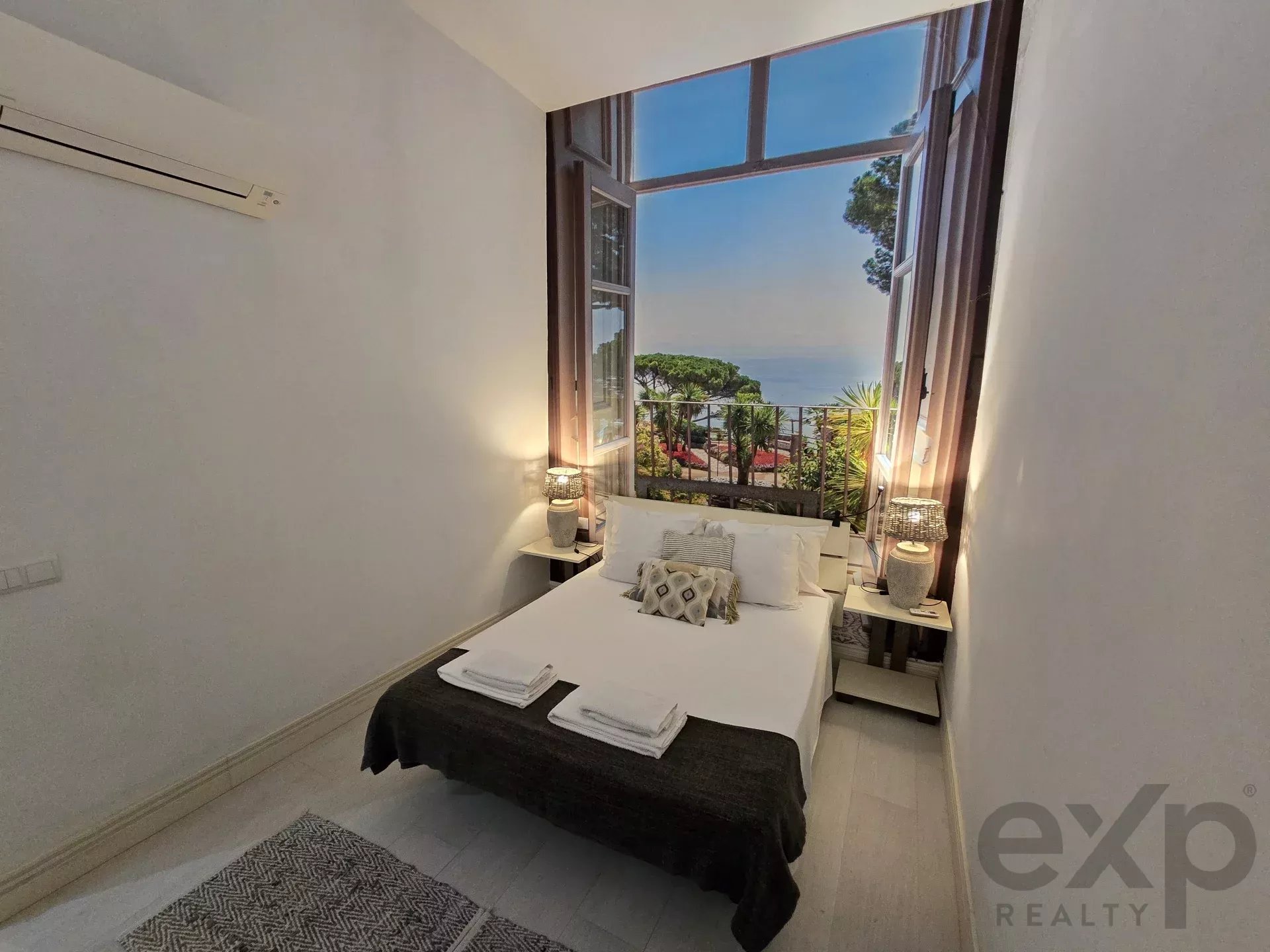 8-Bedroom House/Guesthouse in Praia da Fábrica 8900-057 image 36