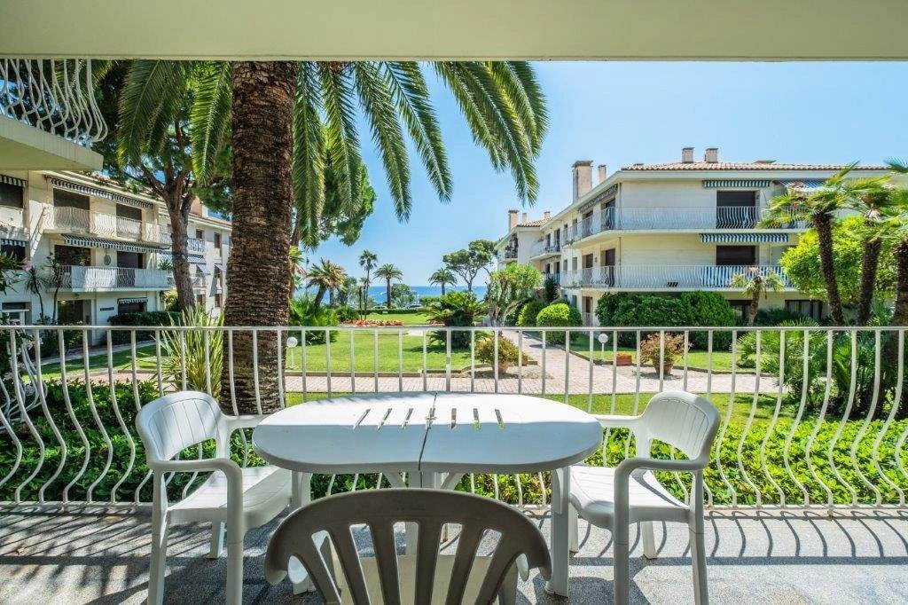 СЕН ЖАН КАП ФЕРРА