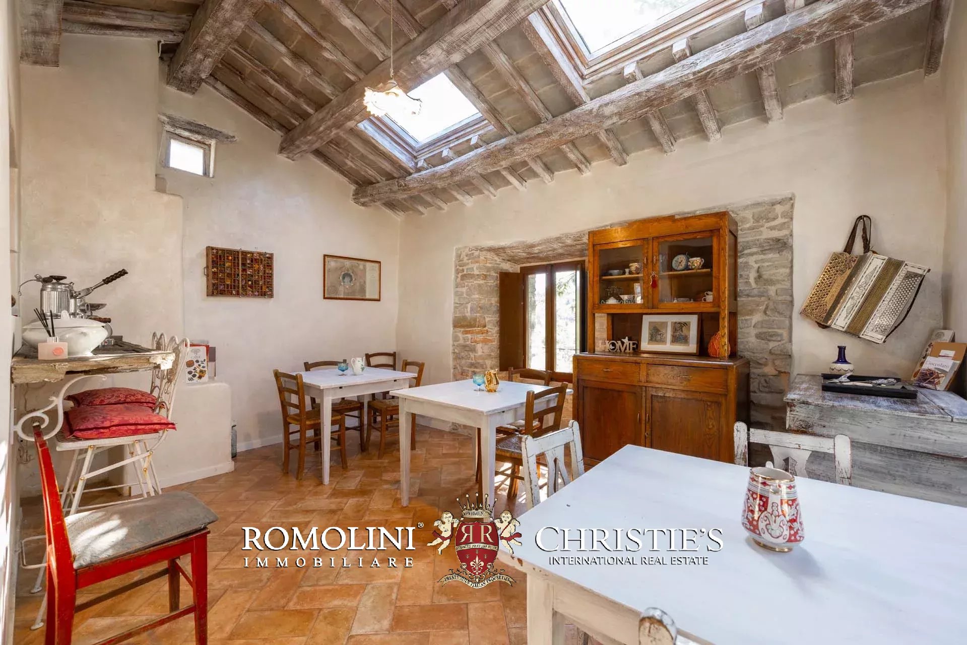 10 Bedroom Chateau's Image 66