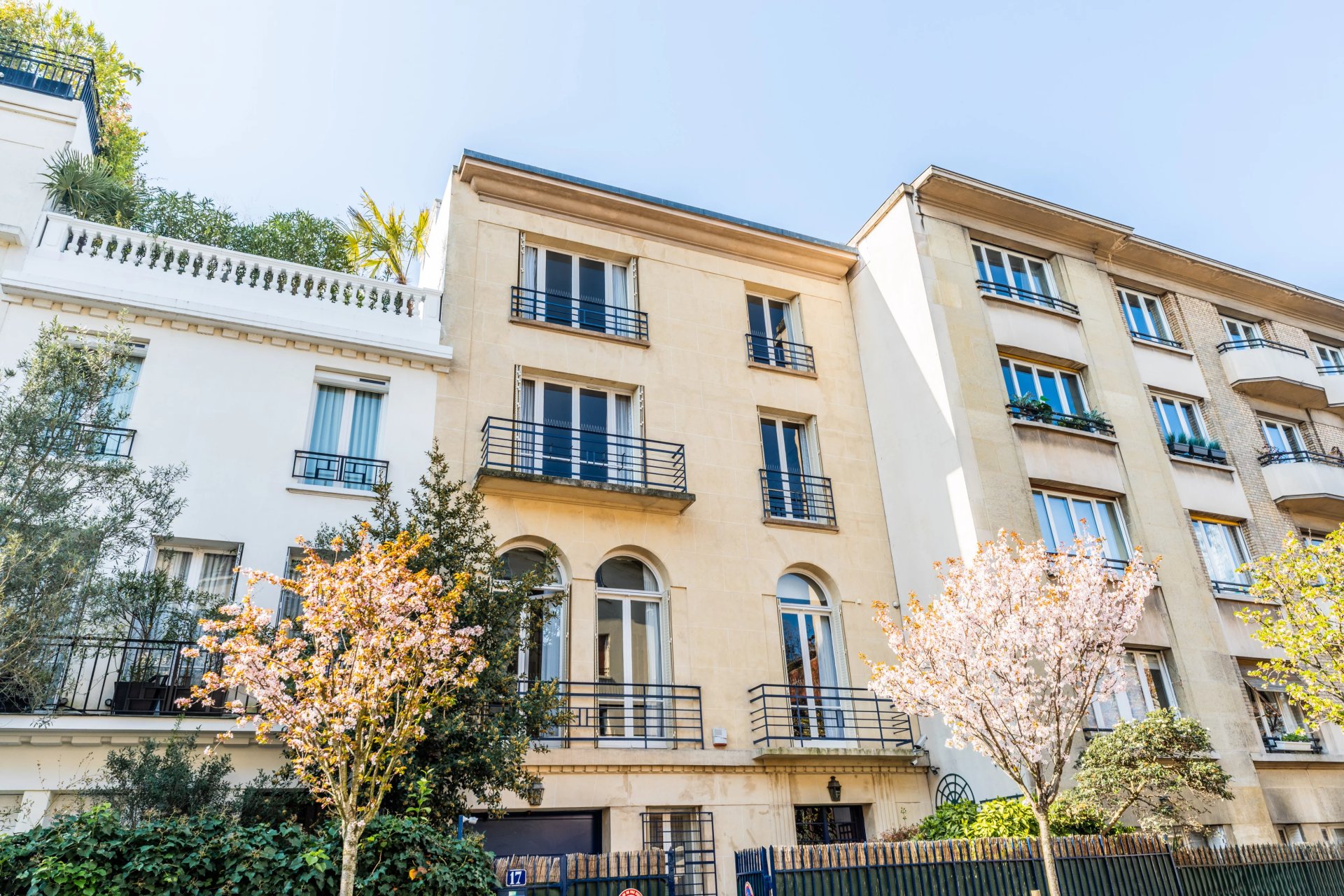 6 Bedroom Villa/Townhouse's Image 20