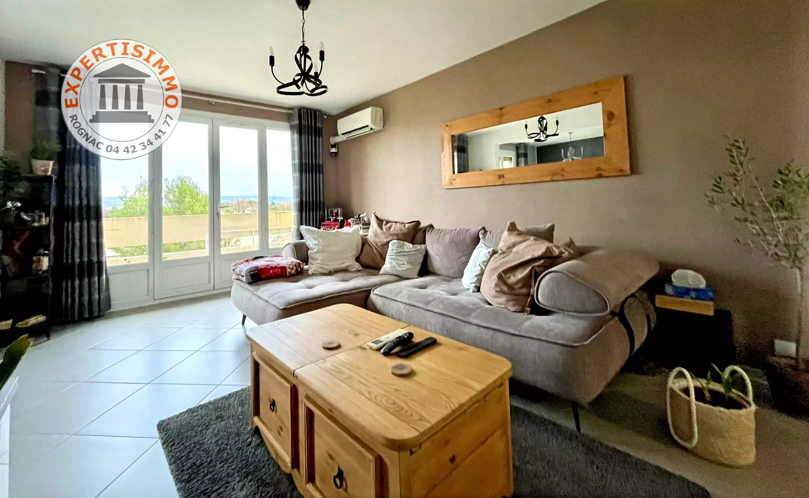 Agence immobilière de 