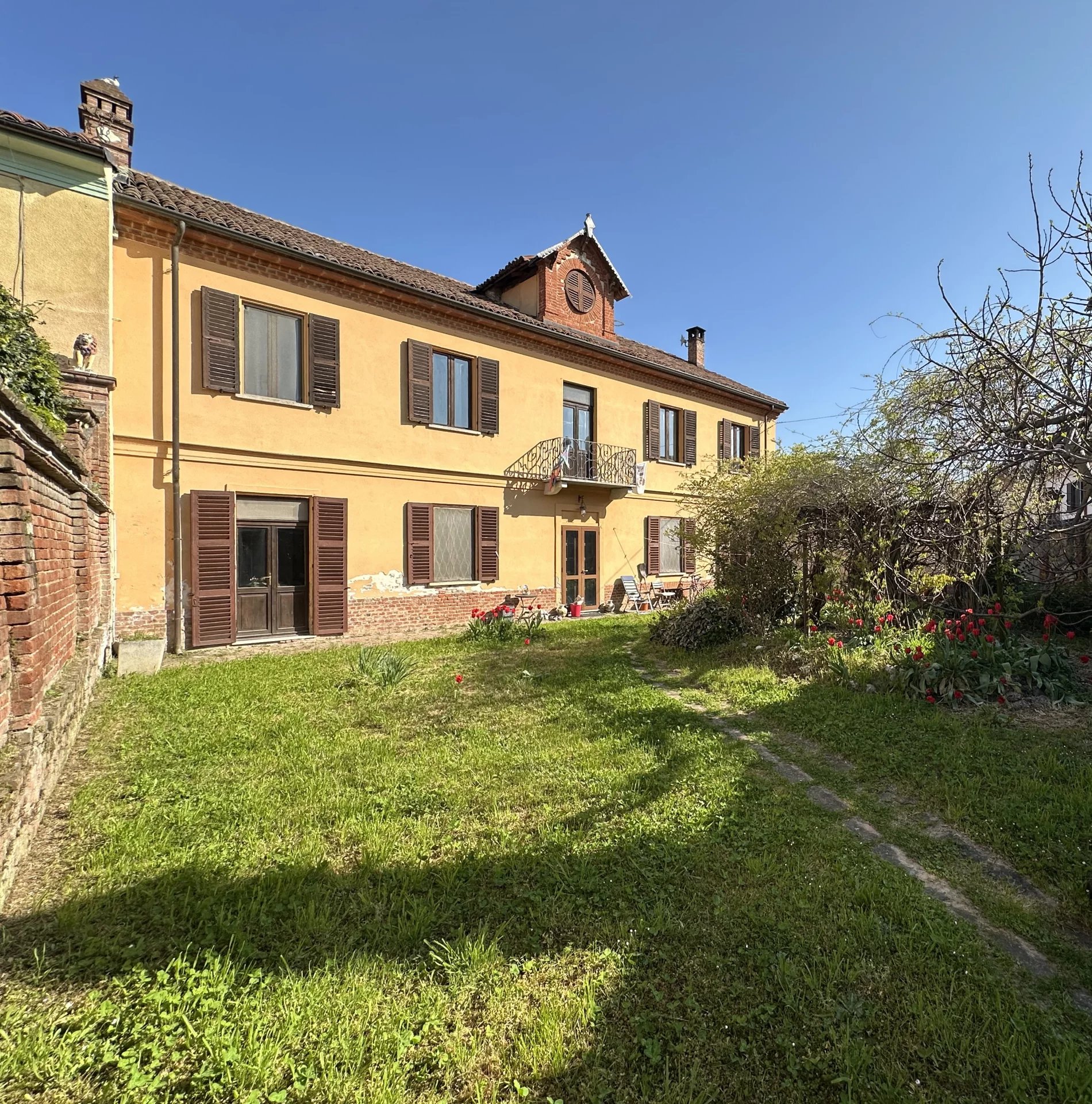 Quargnento, casa d'epoca in centro storico!