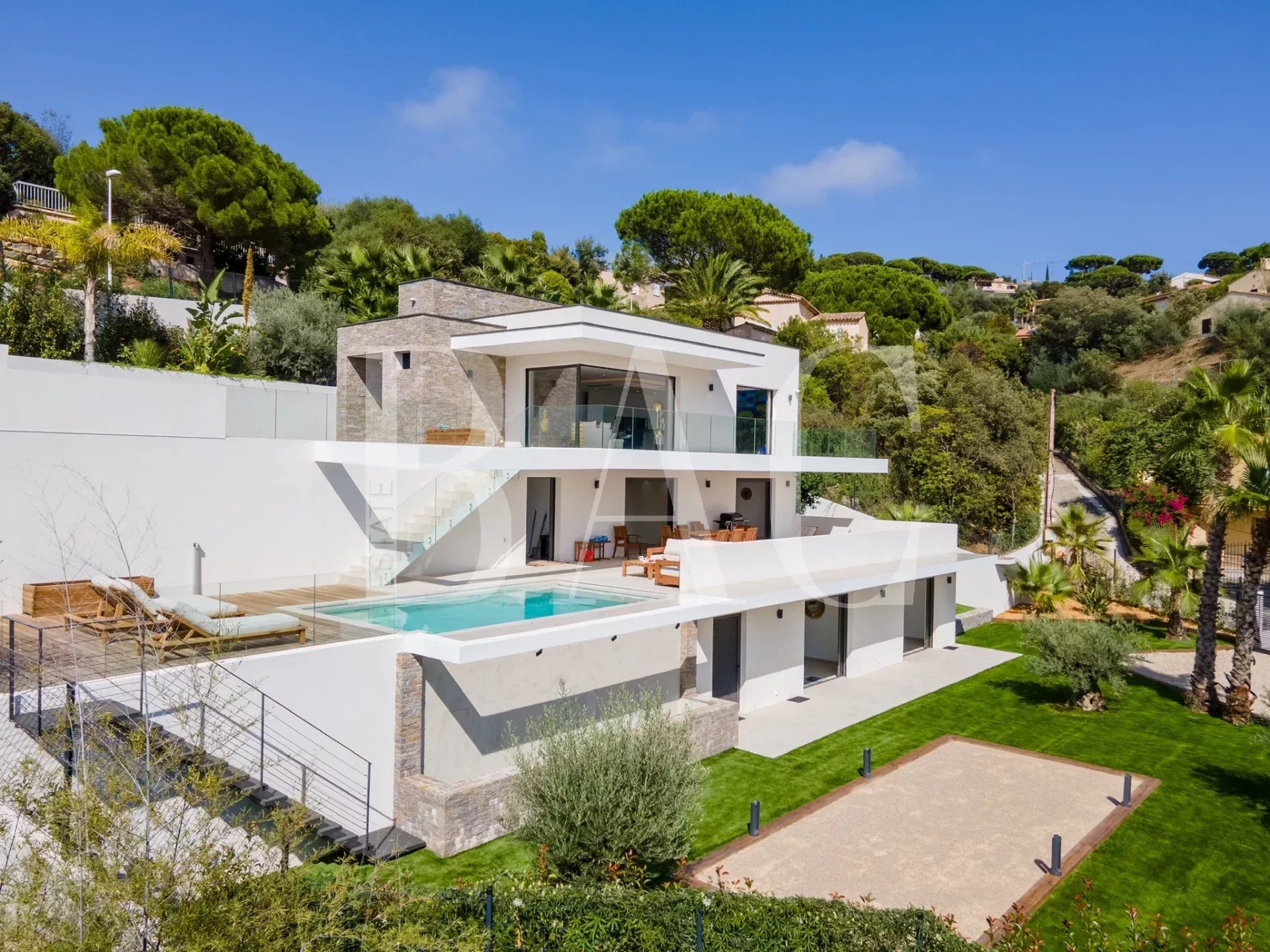 Agence immobilière de 