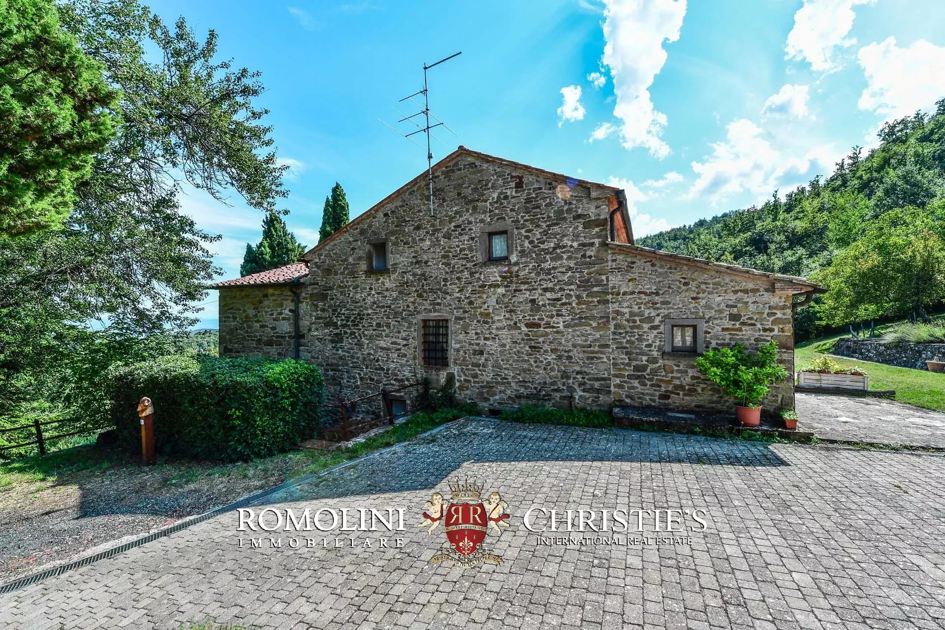 ORGANIC FARM, ESTATE FOR SALE TUSCANY