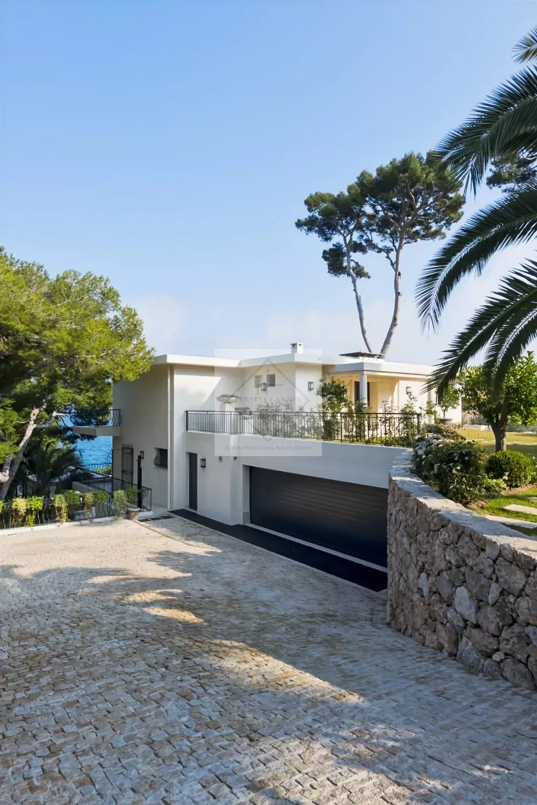 Élégante Villa Moderne  – Cap d’Antibes — photo 23