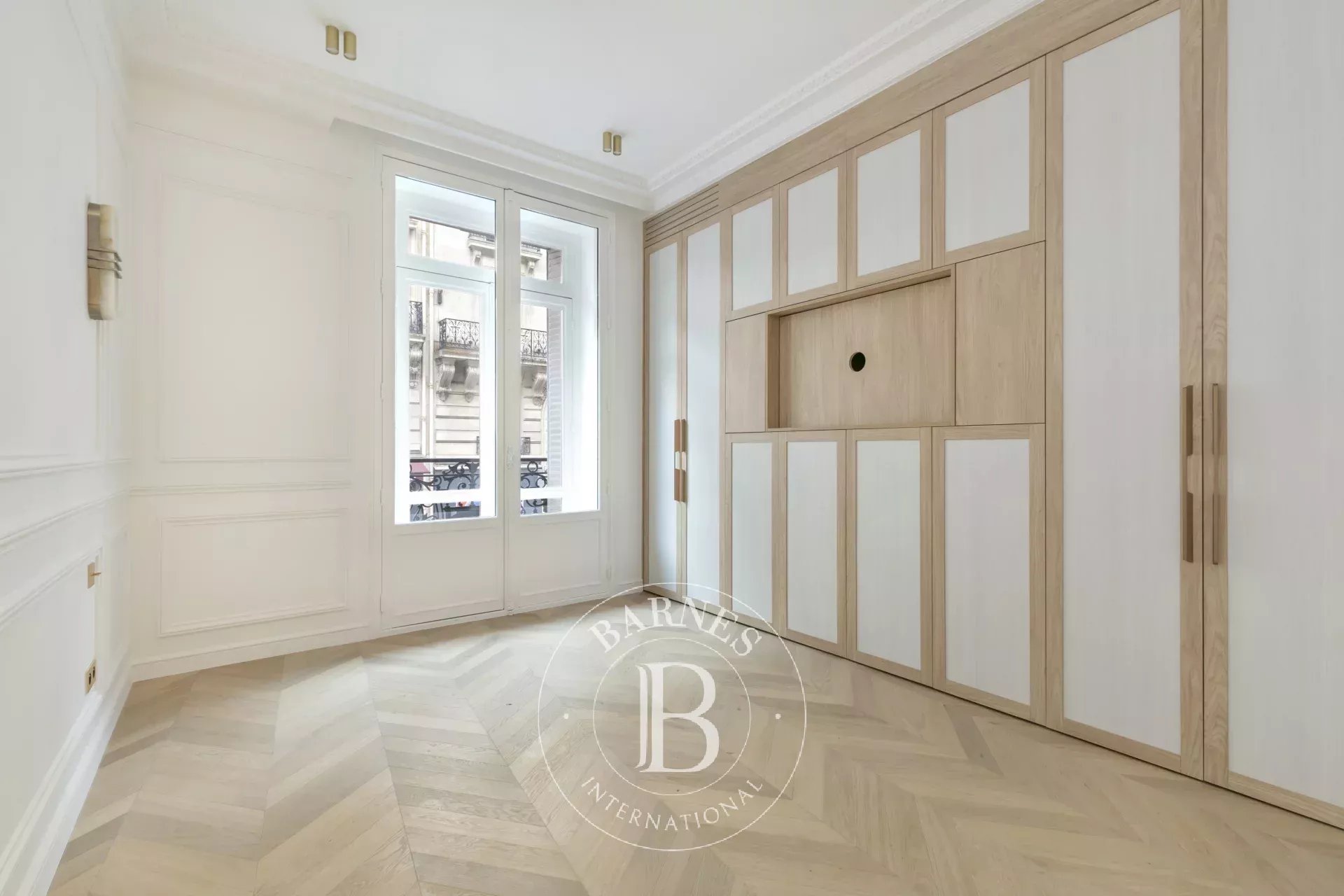 Daire Paris 8ème - picture 5