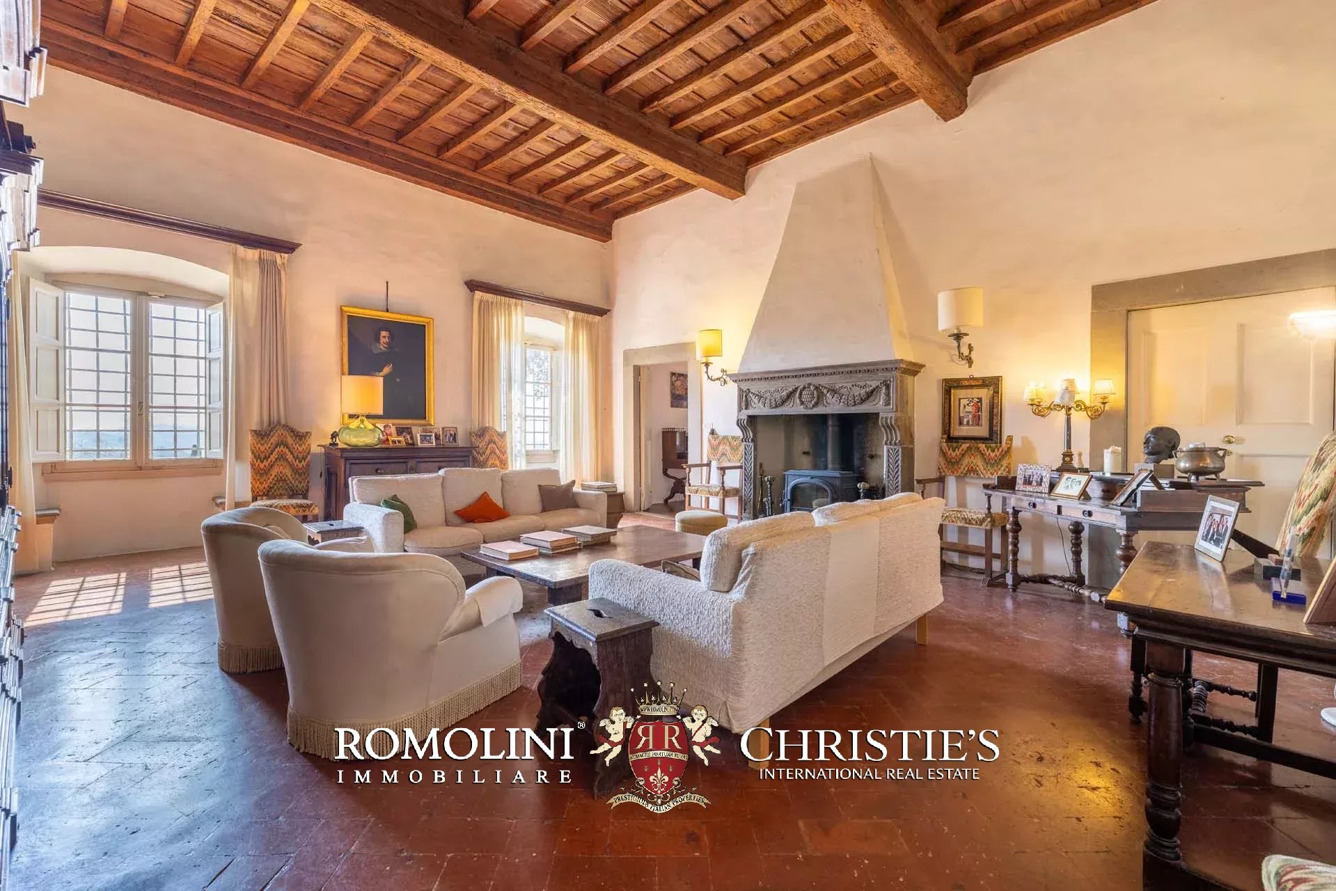 7 Bedroom Villa/Townhouse's Image 44