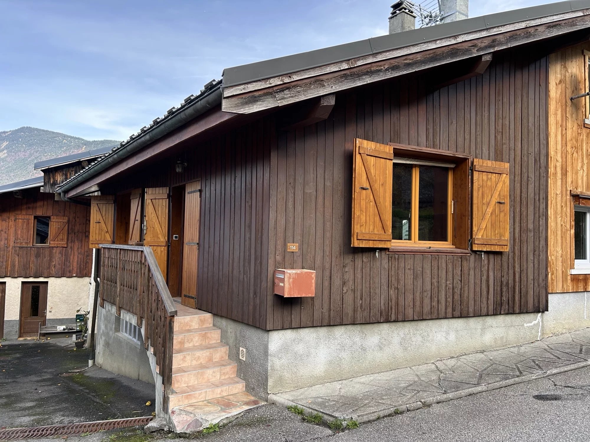 EXCLUSIVITÉ – Maison de village avec terrain — photo 2