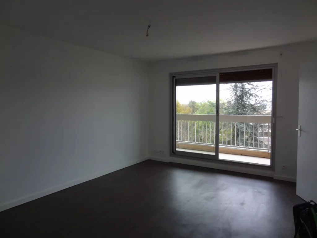 location-appartement-3-pieces-verrieres-le-buisson-83870359