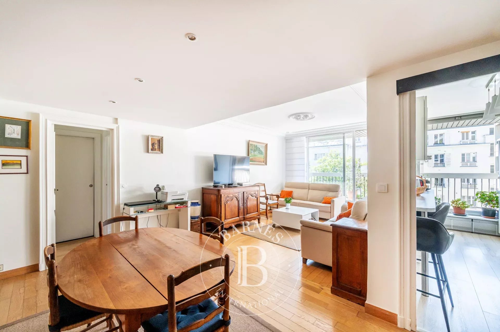 Neuilly-Sainte Foy - 1-bed apartment - Balcony - Upper floor - Peace and quiet - Close to the shops and public transport services