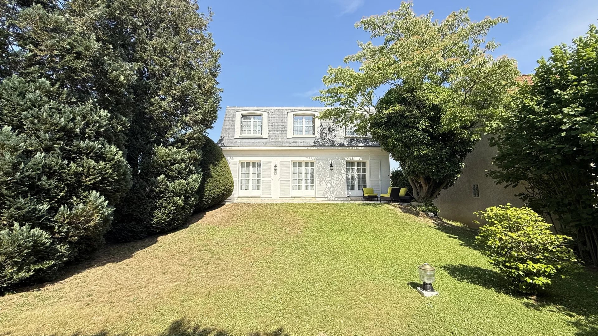 Maison 6 pièces de 145m²