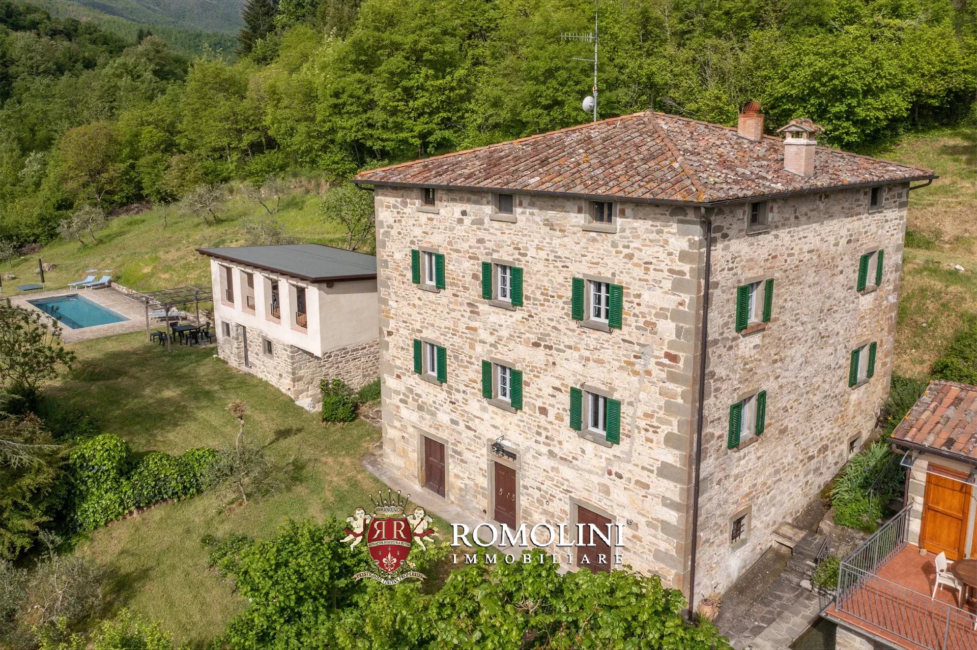 6 Bedroom Villa/Townhouse's Image 7