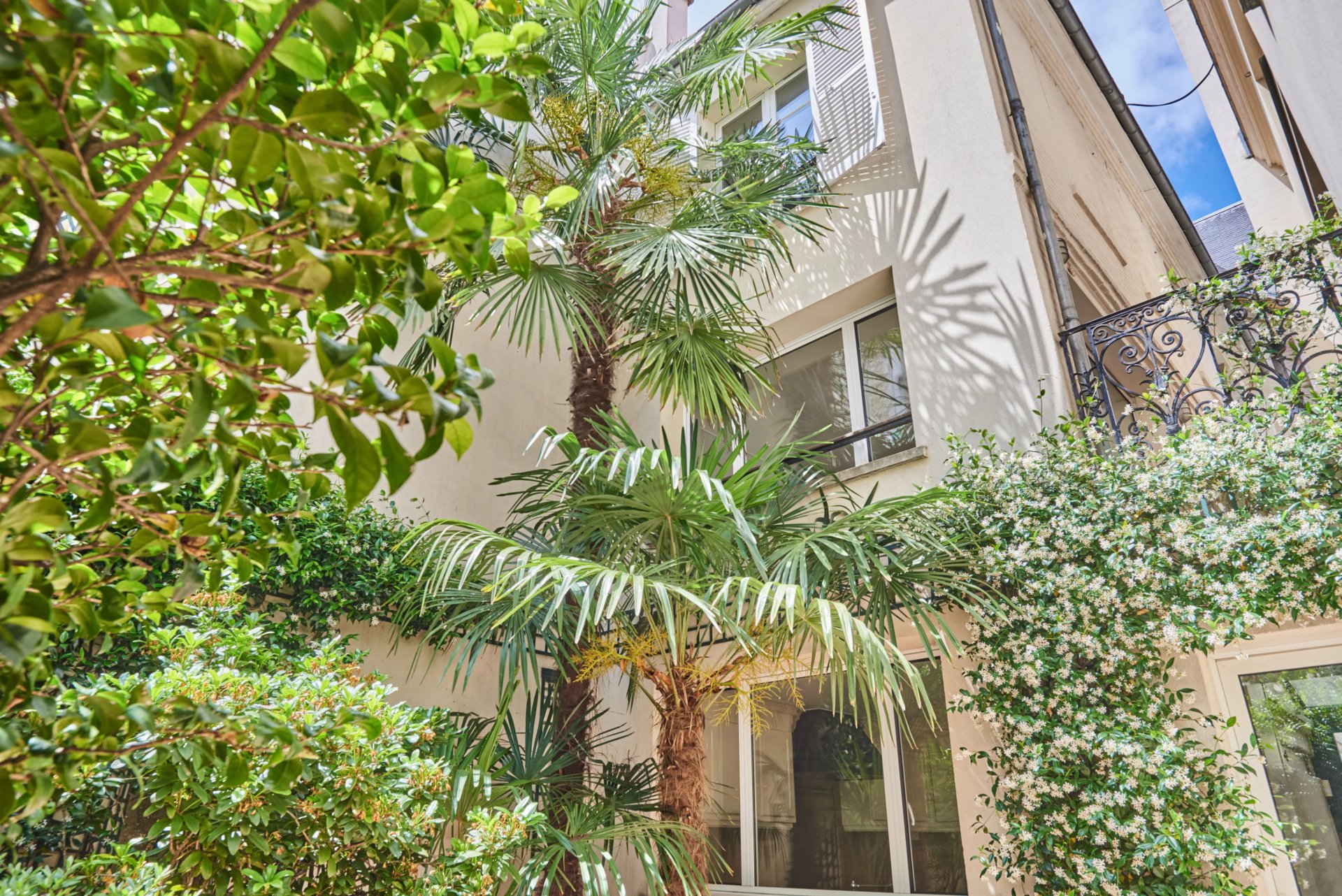 8 Bedroom Villa/Townhouse's Image 15
