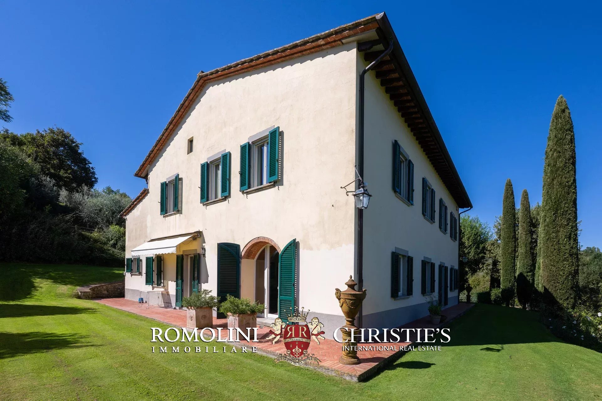 4 Bedroom Villa/Townhouse's Image 23