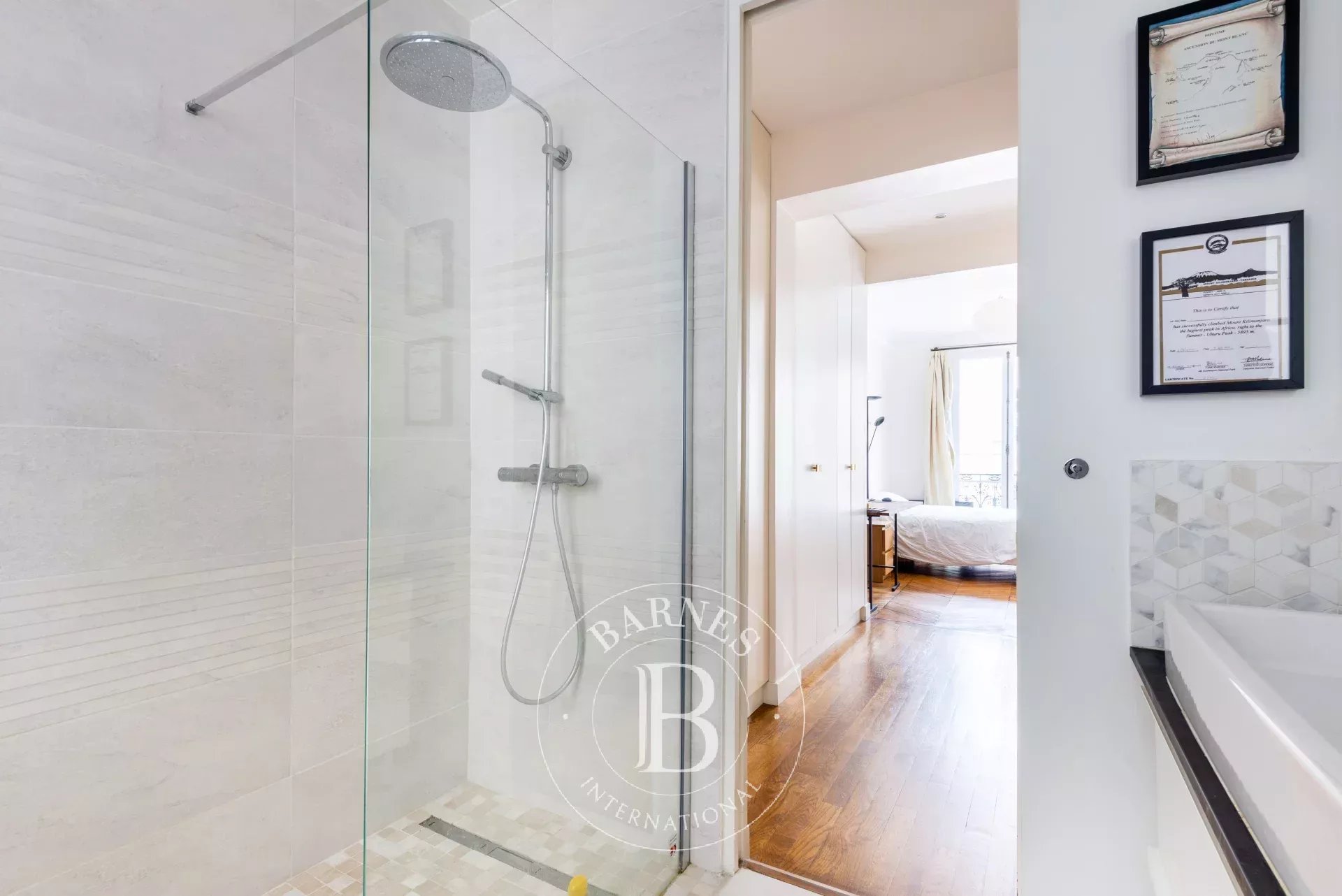 Daire Paris 8ème - picture 12