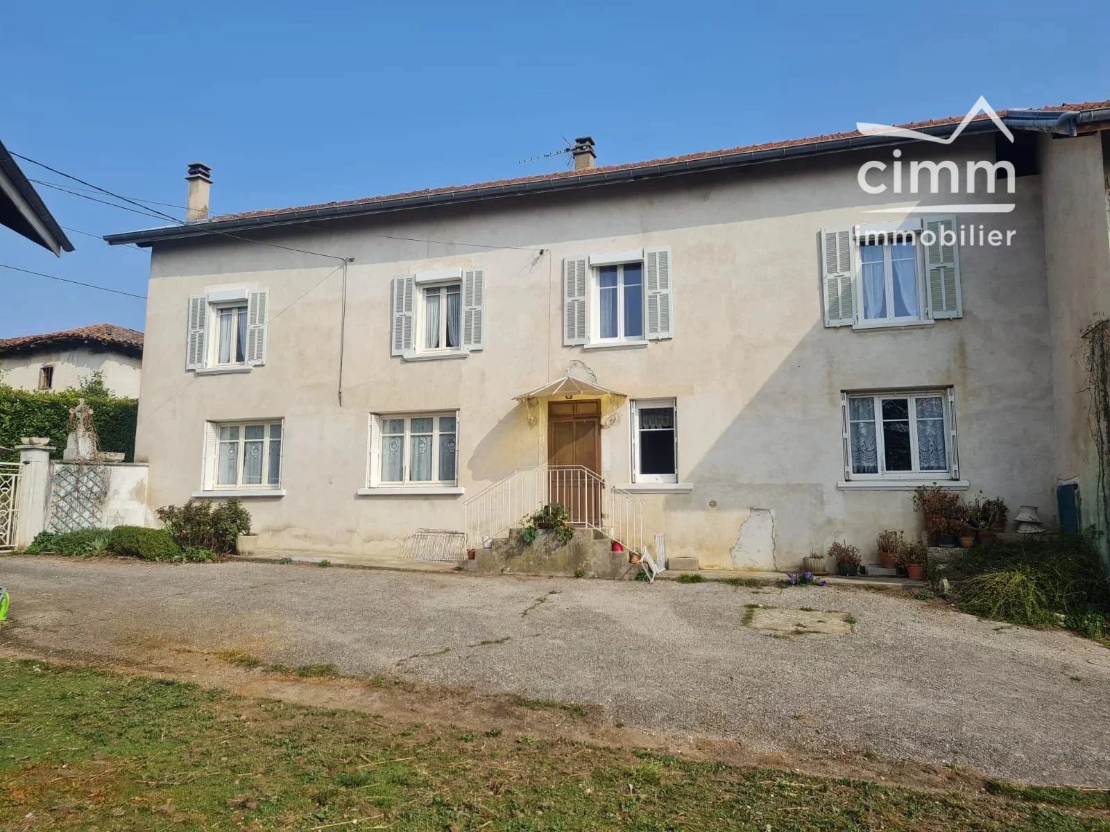 A VENDRE, à 5 min de la Côte Saint André(38260), maison de ca