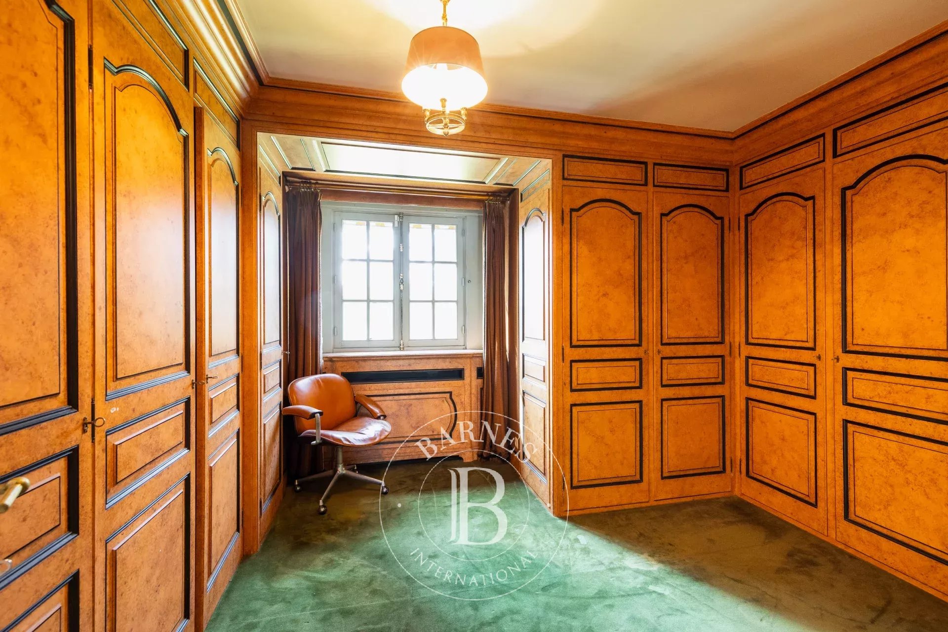 Hoeilaart - Exceptional villa to renovate, close to the Sonian Forest