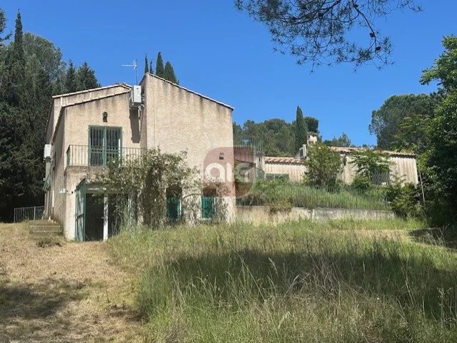 Saint Clément de Rivière, villa de 190m2 sur 6800m2 de terra