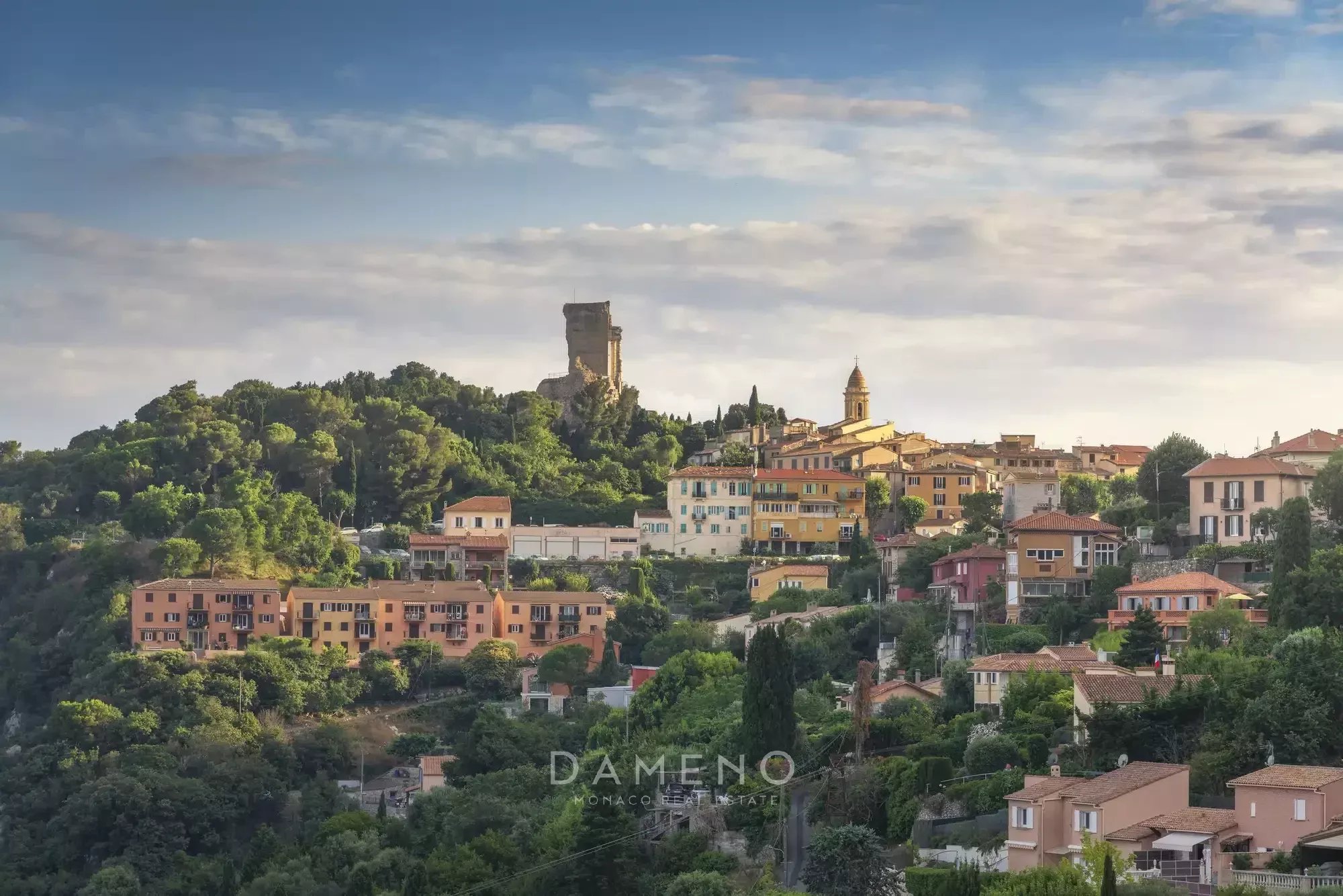 Terrain constructible à vendre La Turbie.