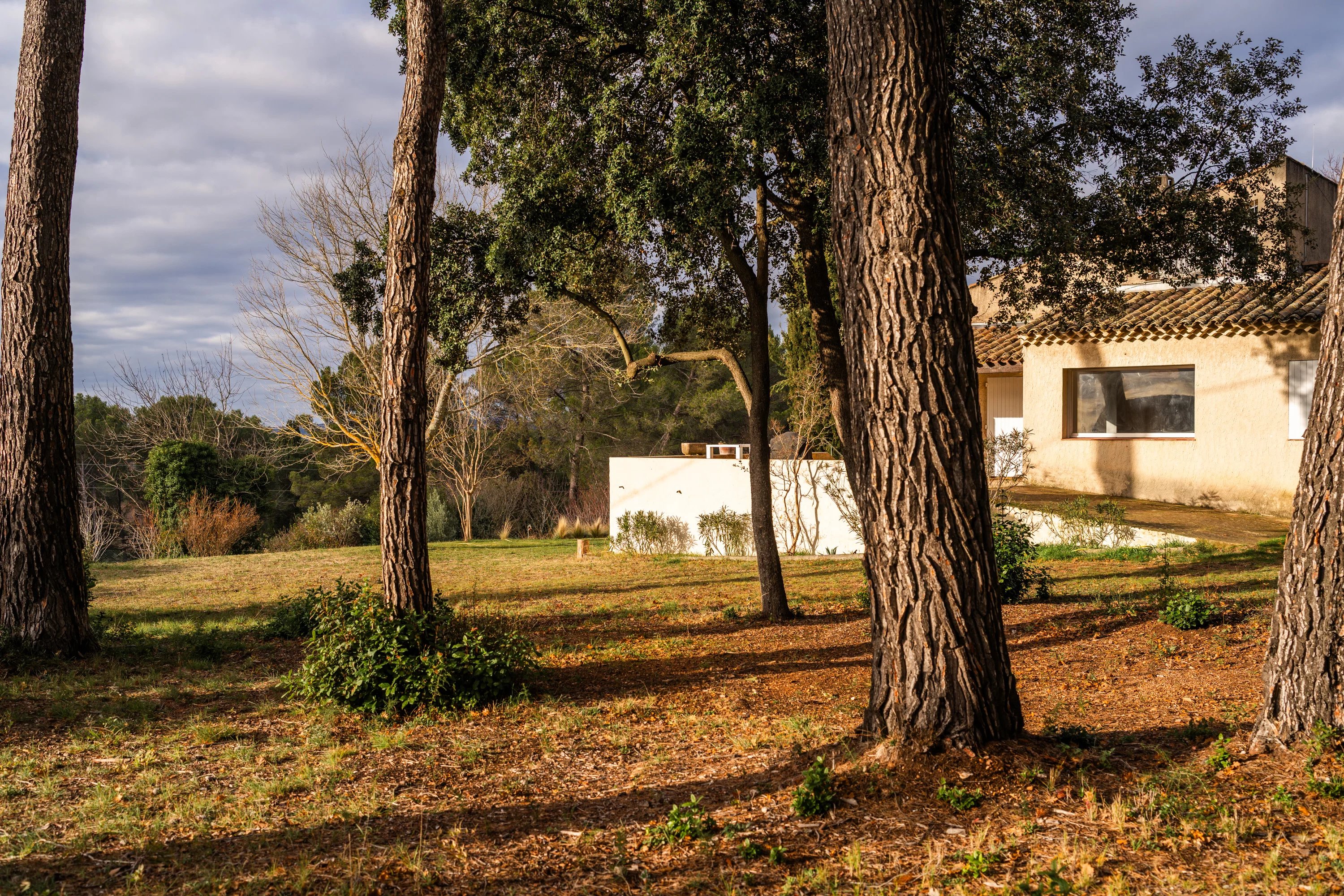 Charming property for sale with outbuilding, Aix-en-Provence, Pinchinats area