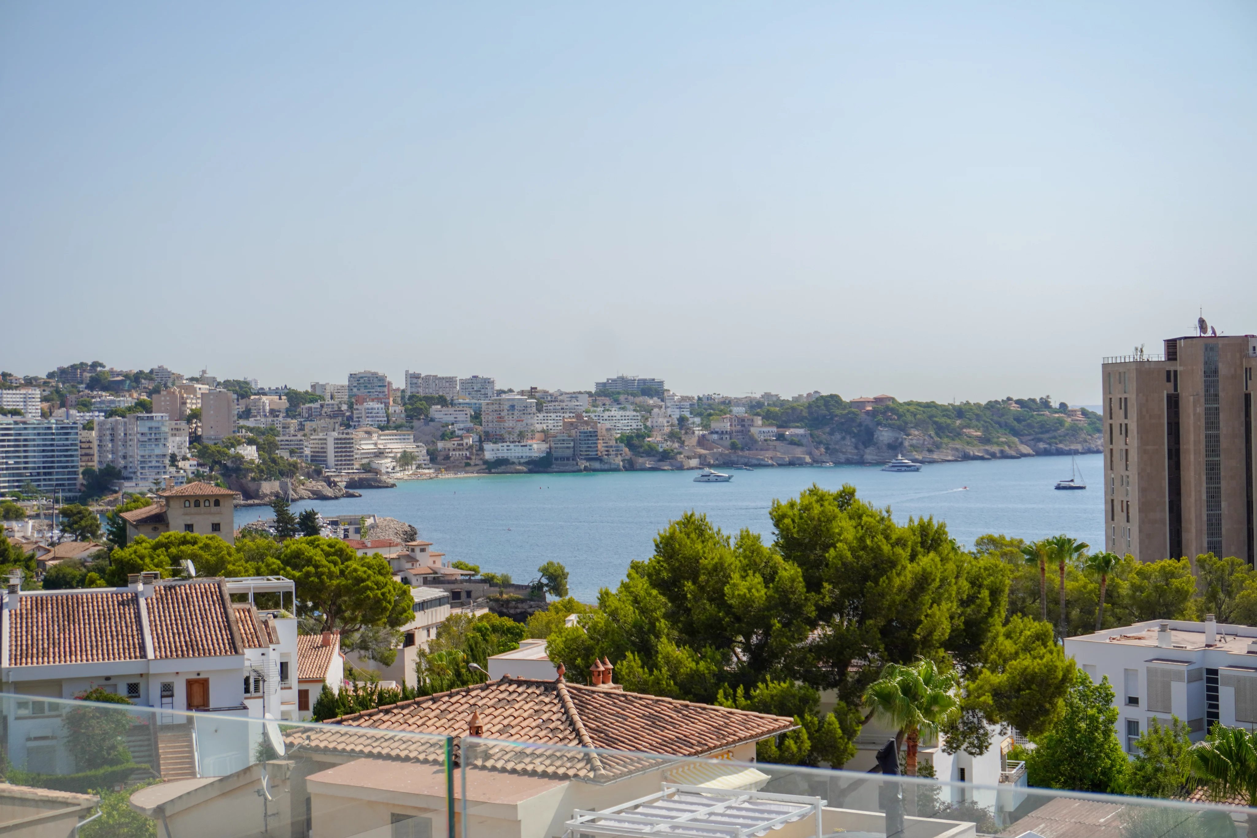 New luxury villa with sea views