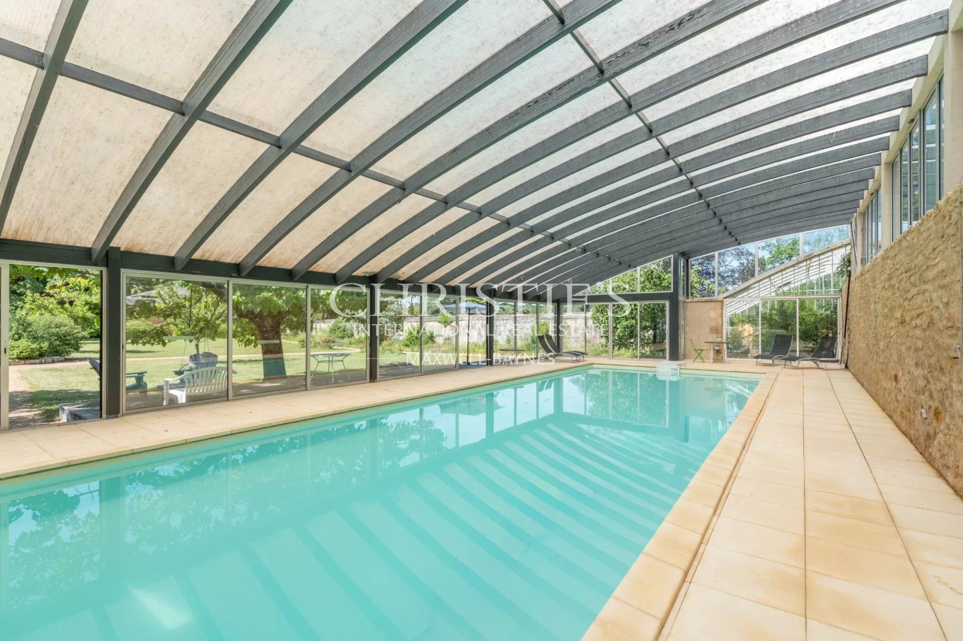 16 Bedroom Villa/Townhouse's Image 8