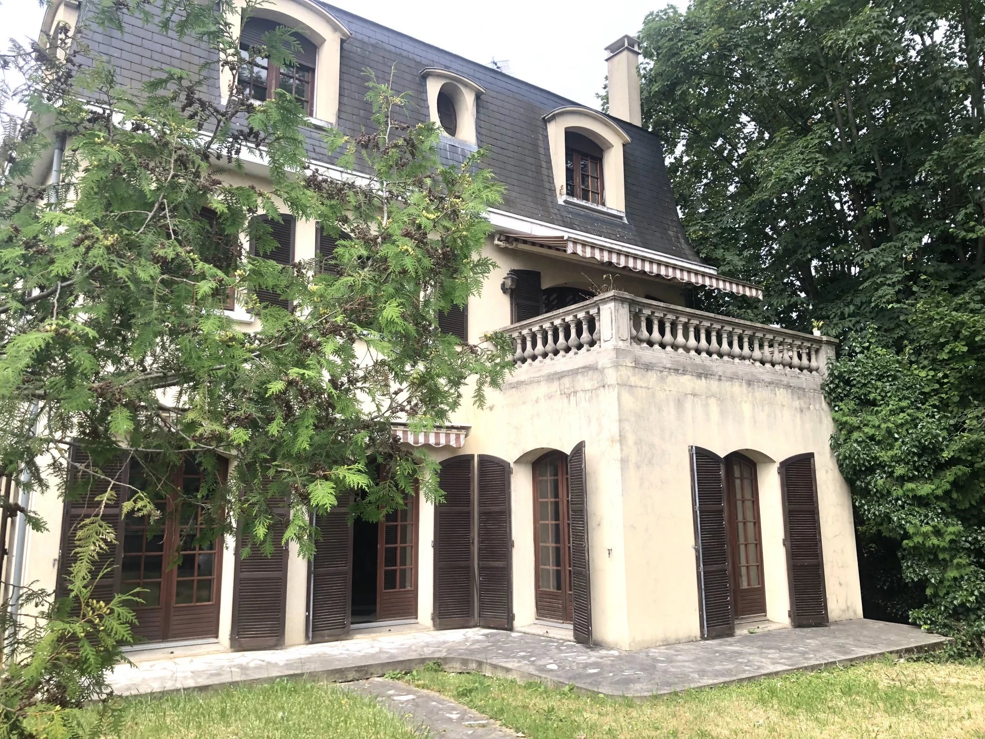 94400 Créteil: vaste maison (divisible) avec jardin