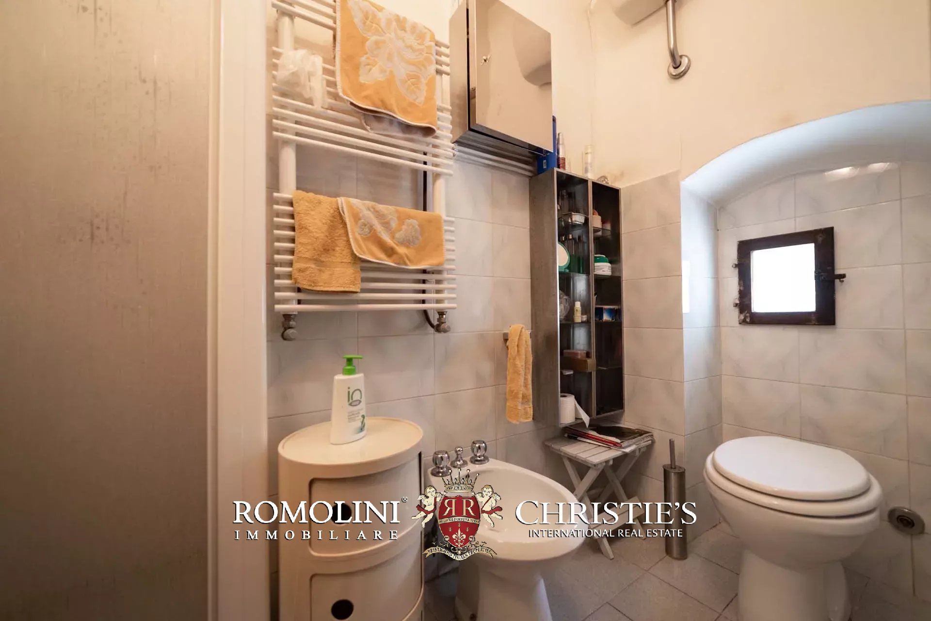 11 Bedroom Villa/Townhouse's Image 104