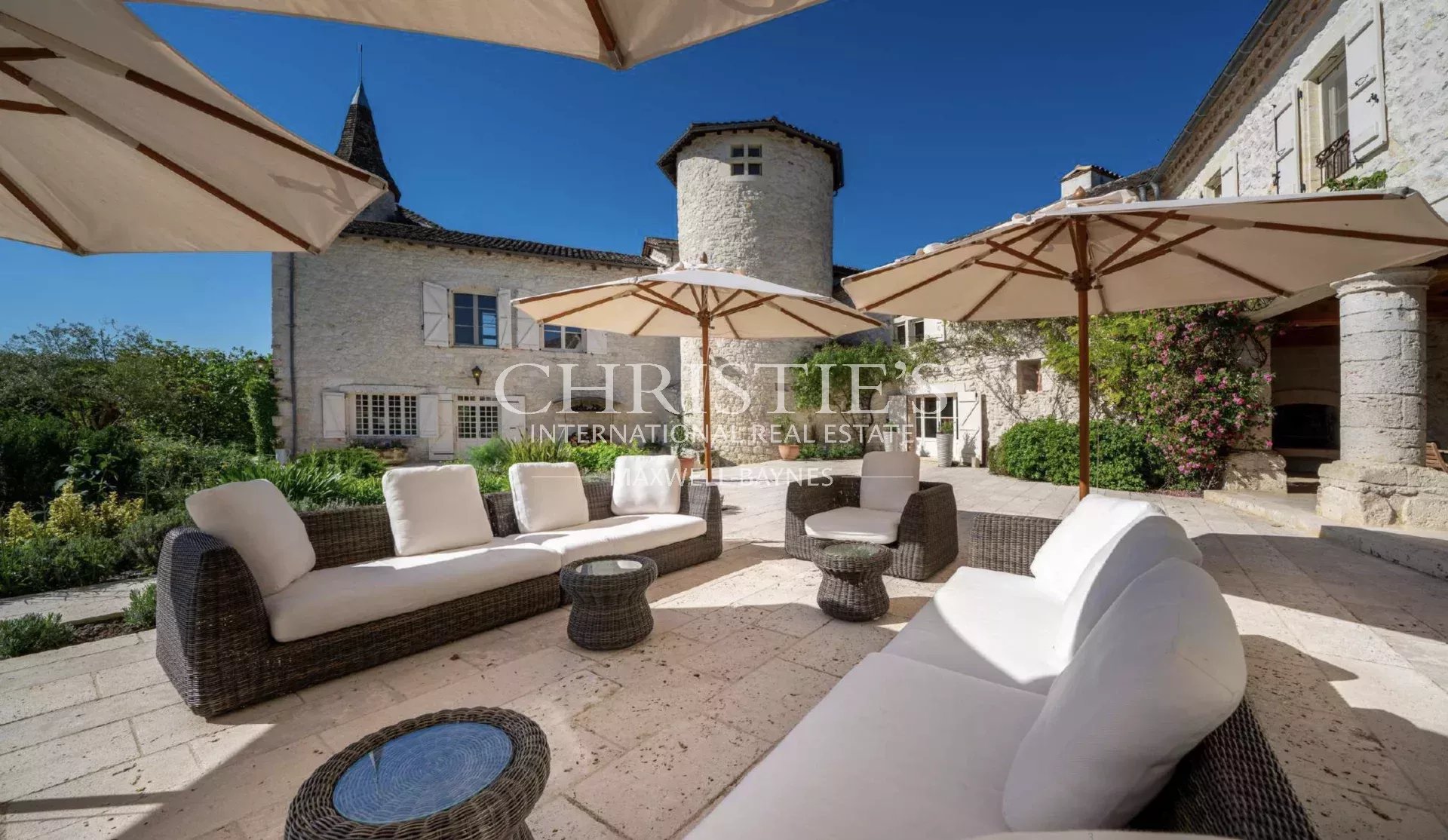 15 Bedroom Horse Property's Image 11