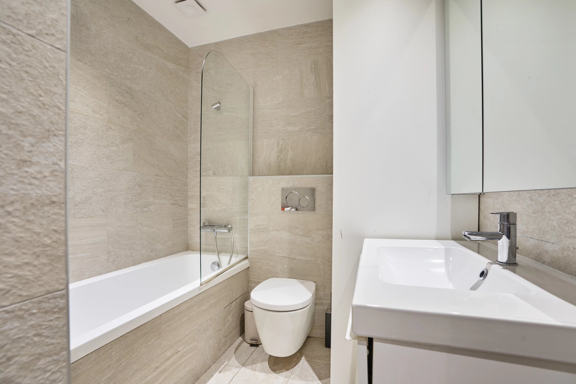 4 Bedroom Apartment/Flat's Image 13