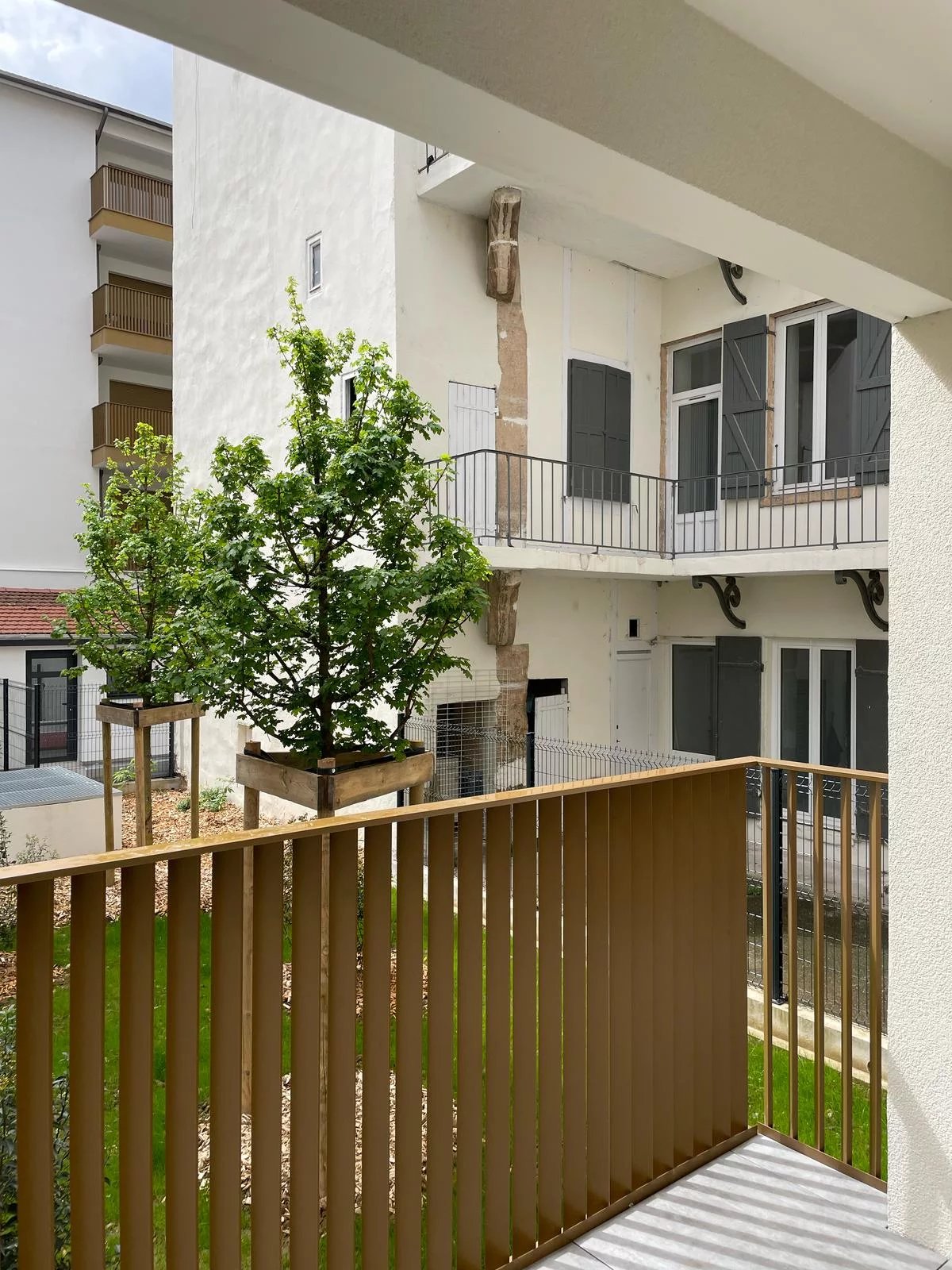 85859594 Location Lyon 9ème