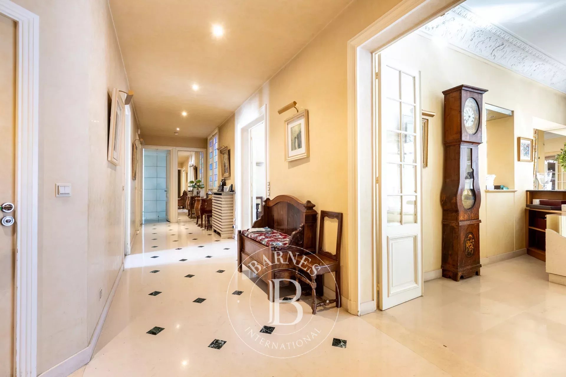 Daire Paris 8ème - picture 15