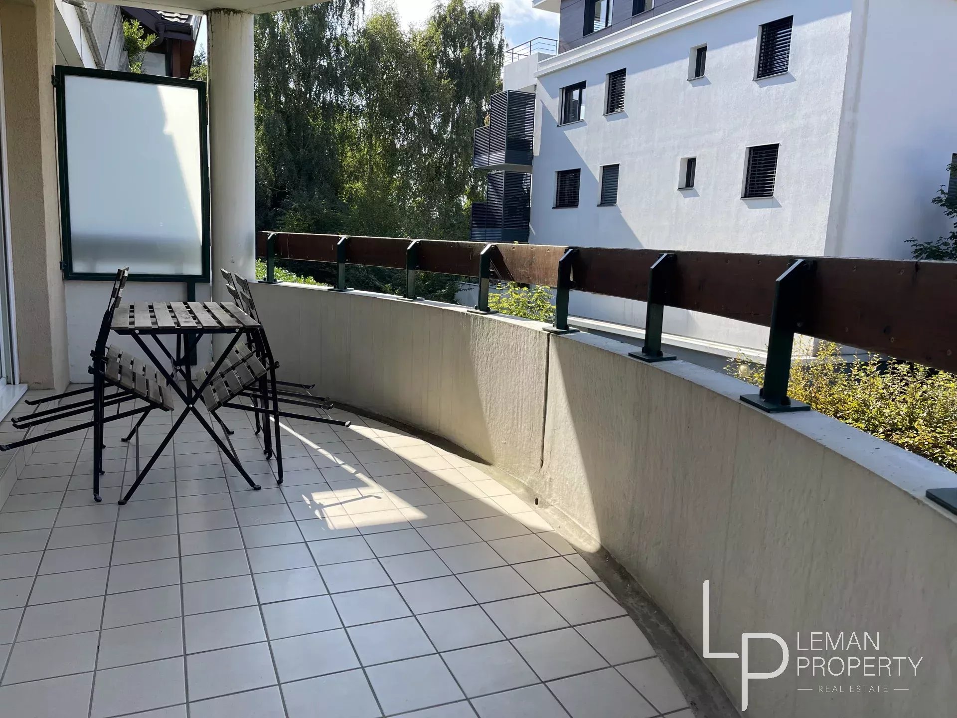 Vente de  à  au prix de 1750€