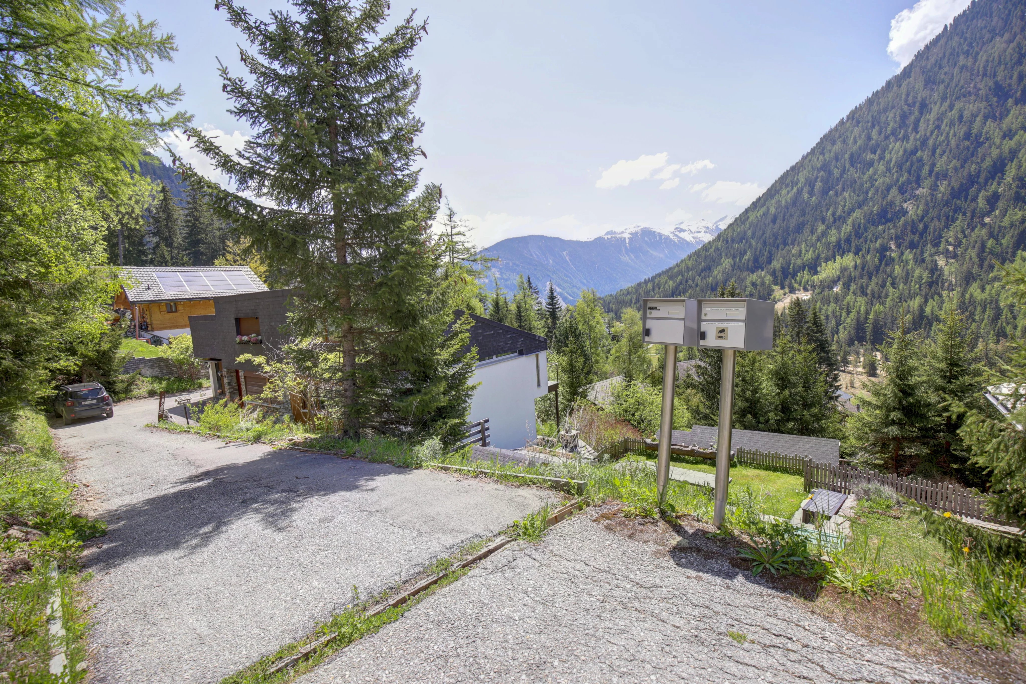 Au cœur de la forêt, belle maison mitoyenne à Champex-Lac !