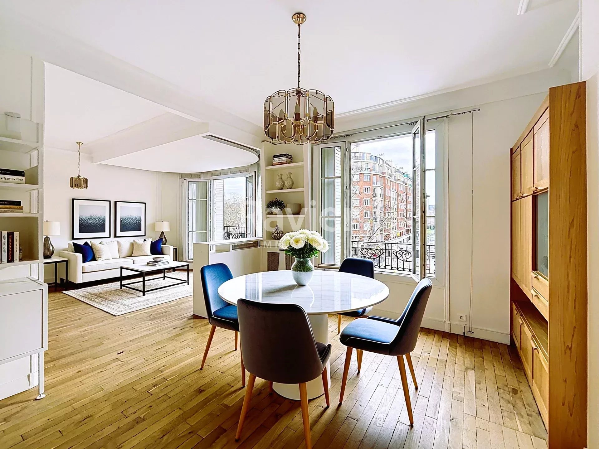 Agence immobilière de 