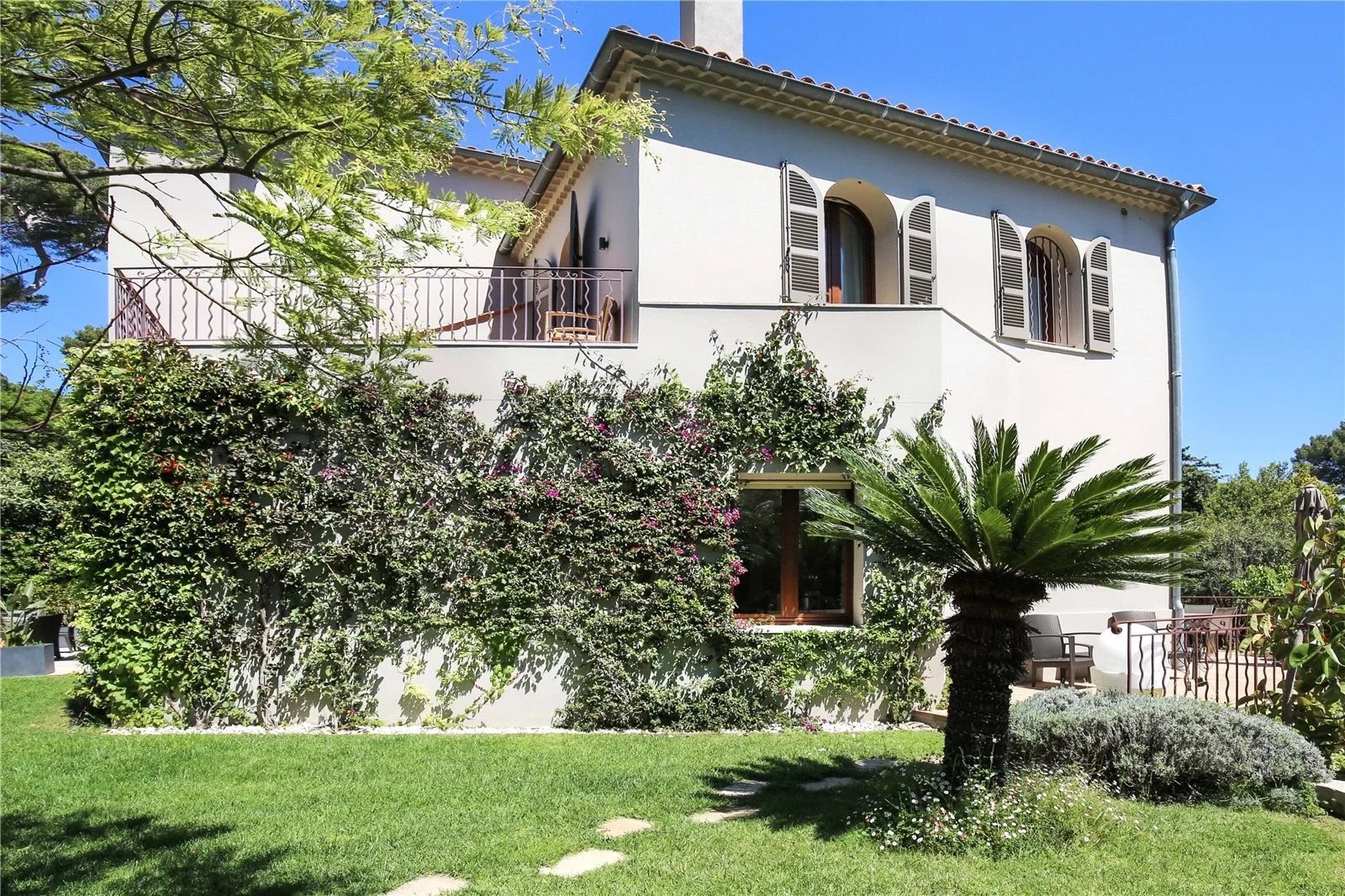 VILLA 6P FOR SEASONAL RENTAL - GAROUPE