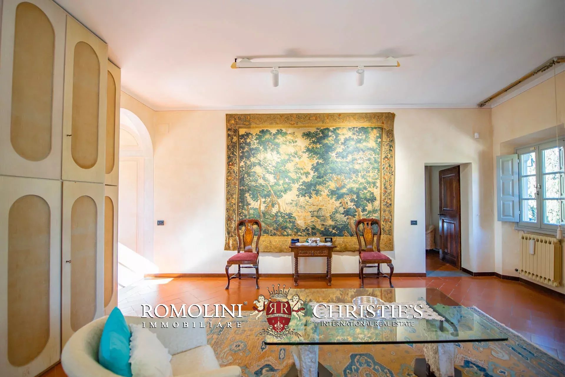 9 Bedroom Chateau's Image 51