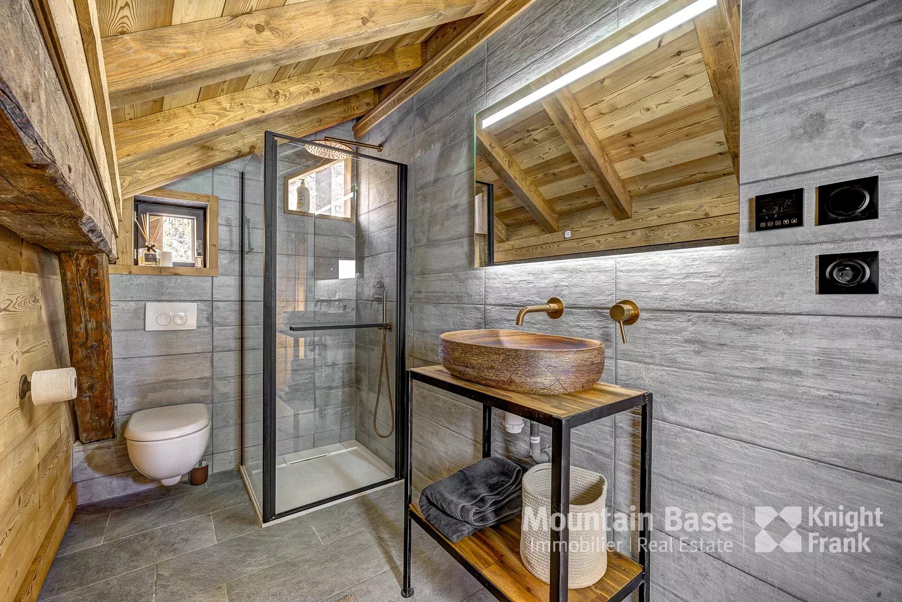 Photo of Beautiful 4 bedroom chalet in Samoëns