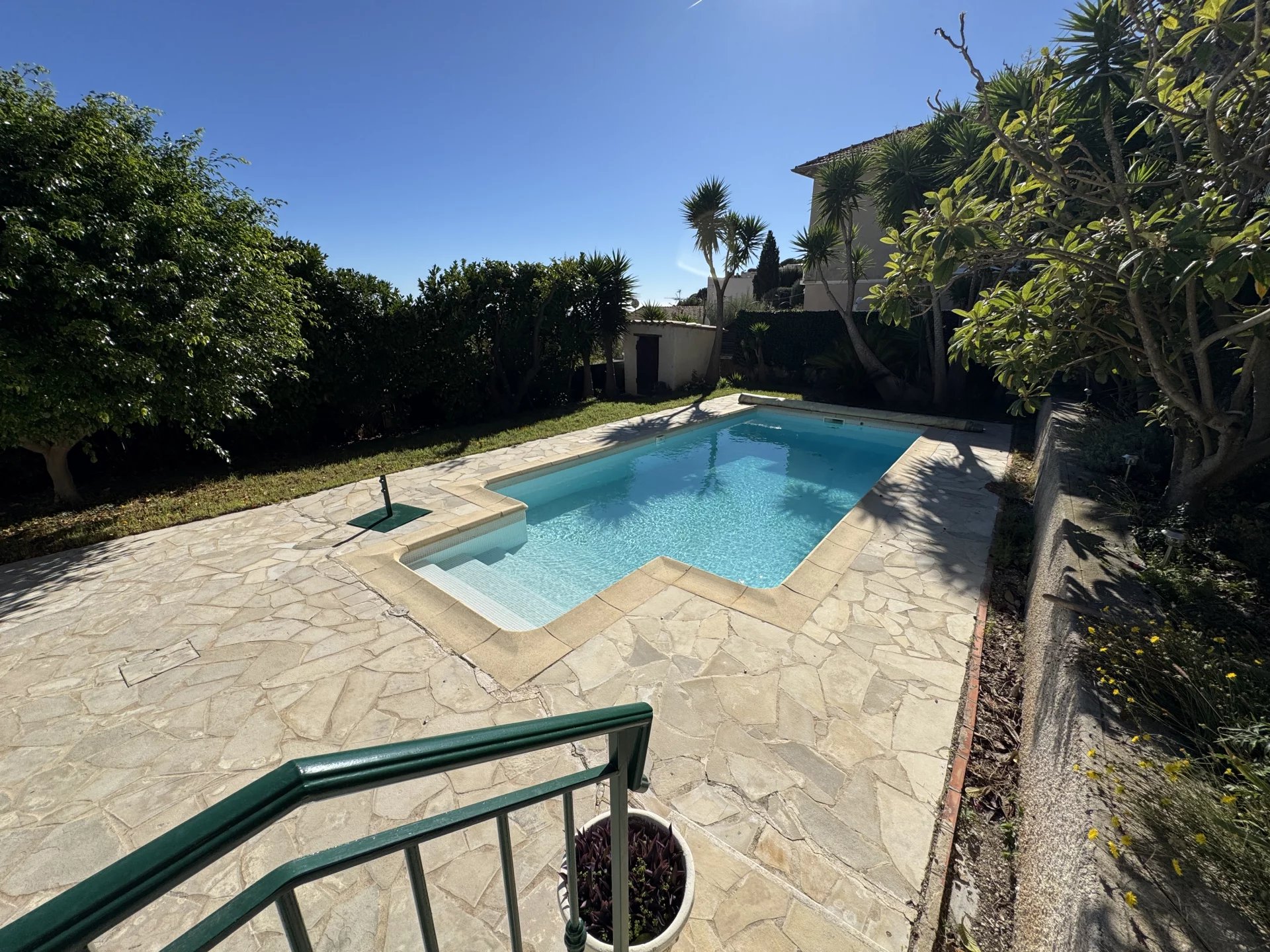 CAP D'AIL "Hopital" Villa 2 bedrooms | Pool | Quiet