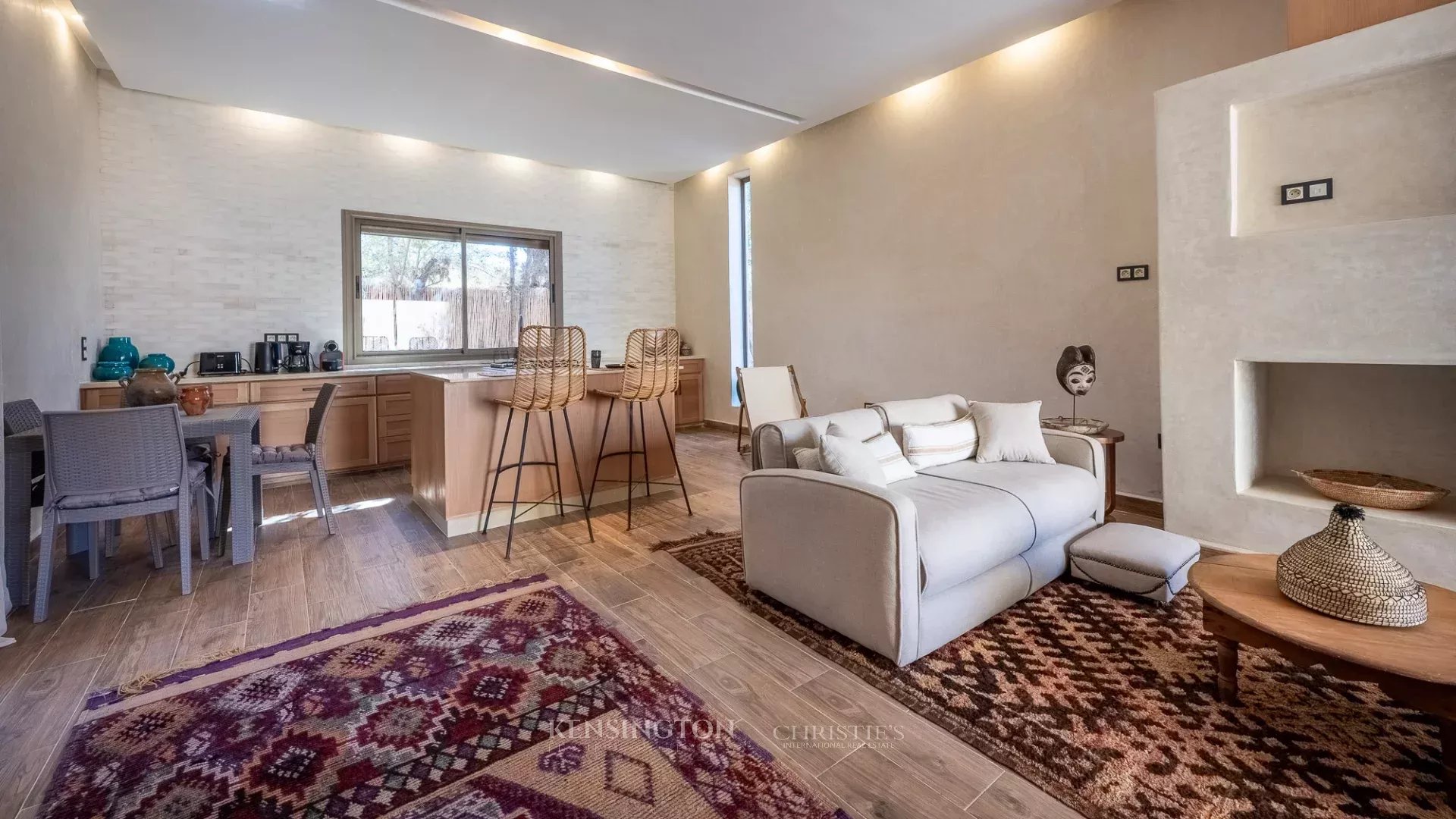 8 Bedroom Villa/Townhouse's Image 29