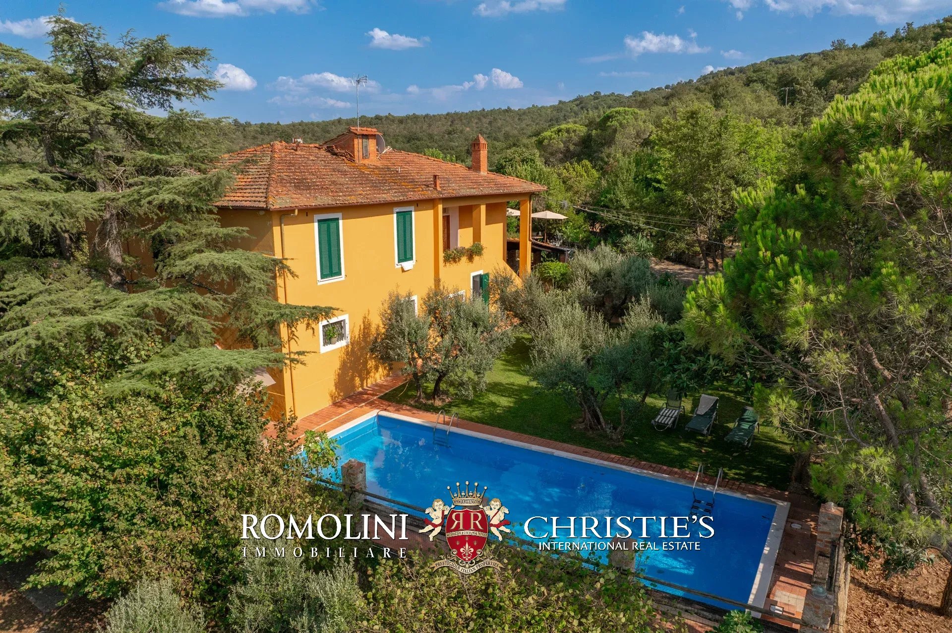 9 Bedroom Villa/Townhouse's Image 35